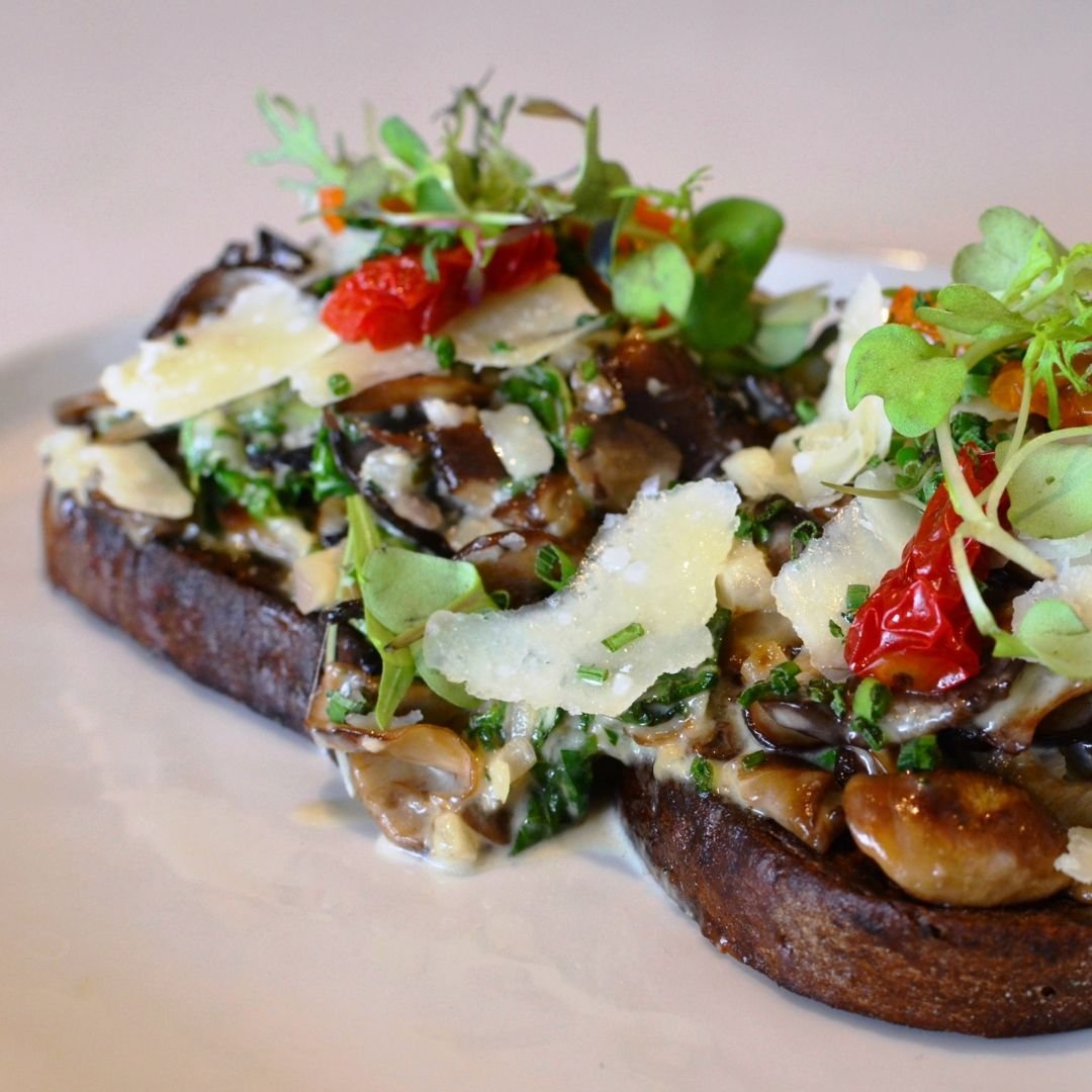 mushroomtoasts.jpg