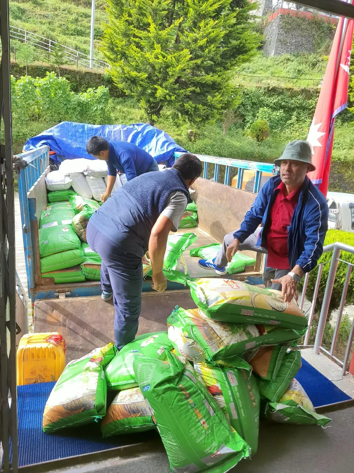 Aide d’urgence régions de Langtang et Uttargaya