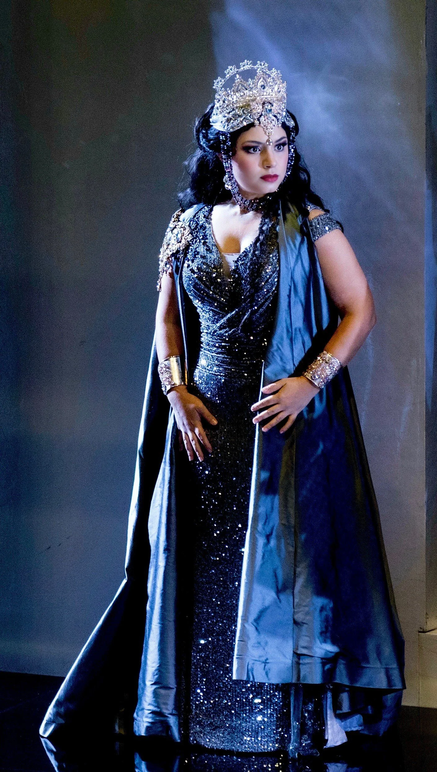 Dama, Macbeth - Teatro Verdi di Pisa 
(Ph. Marco Impallomeni)