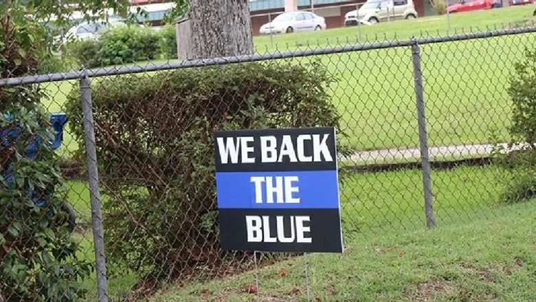 We Back The Blue 👮🏻‍♂️