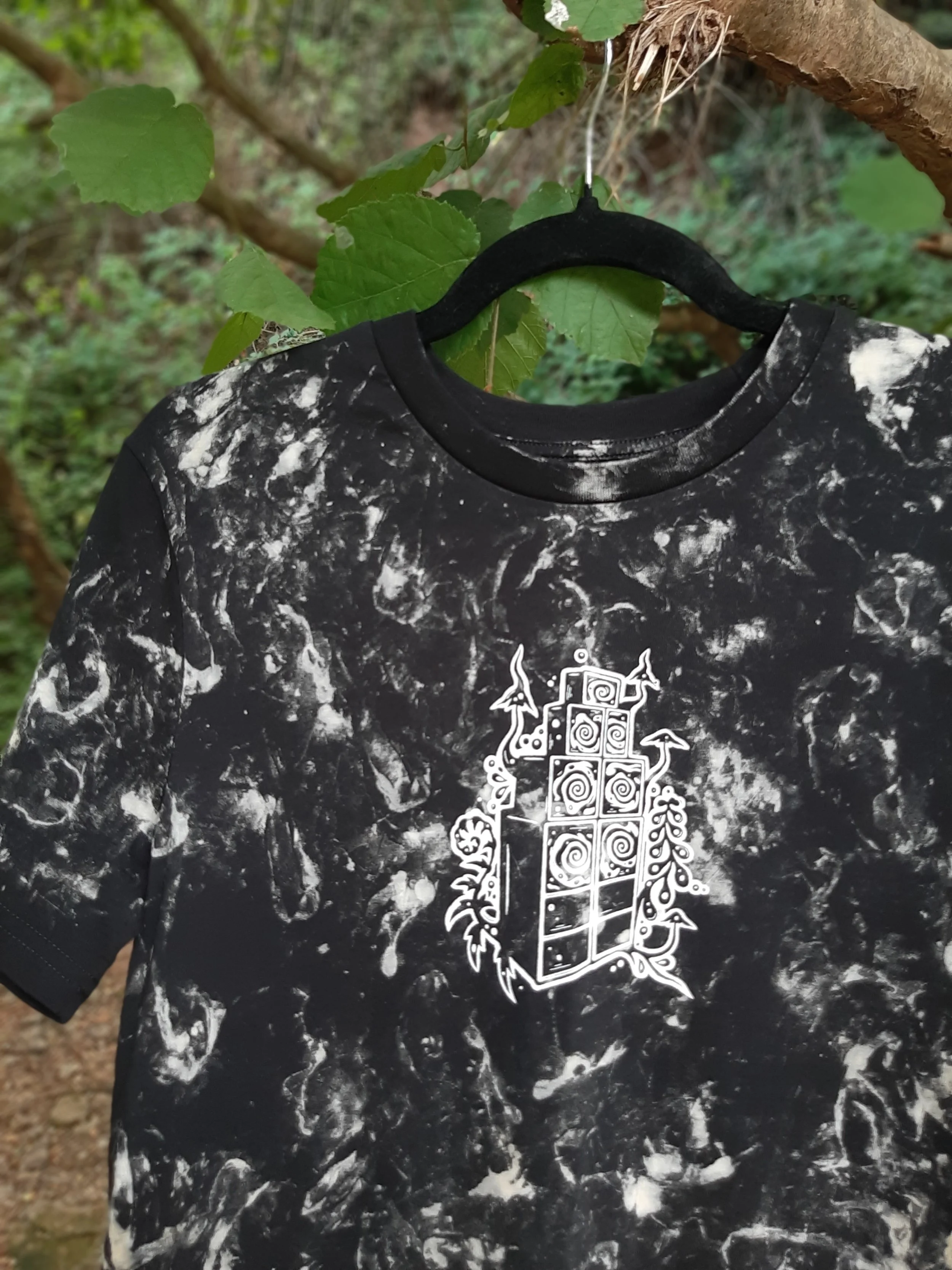 'Fern Sound System' Marbled Tie Dye Effect T shirt Small