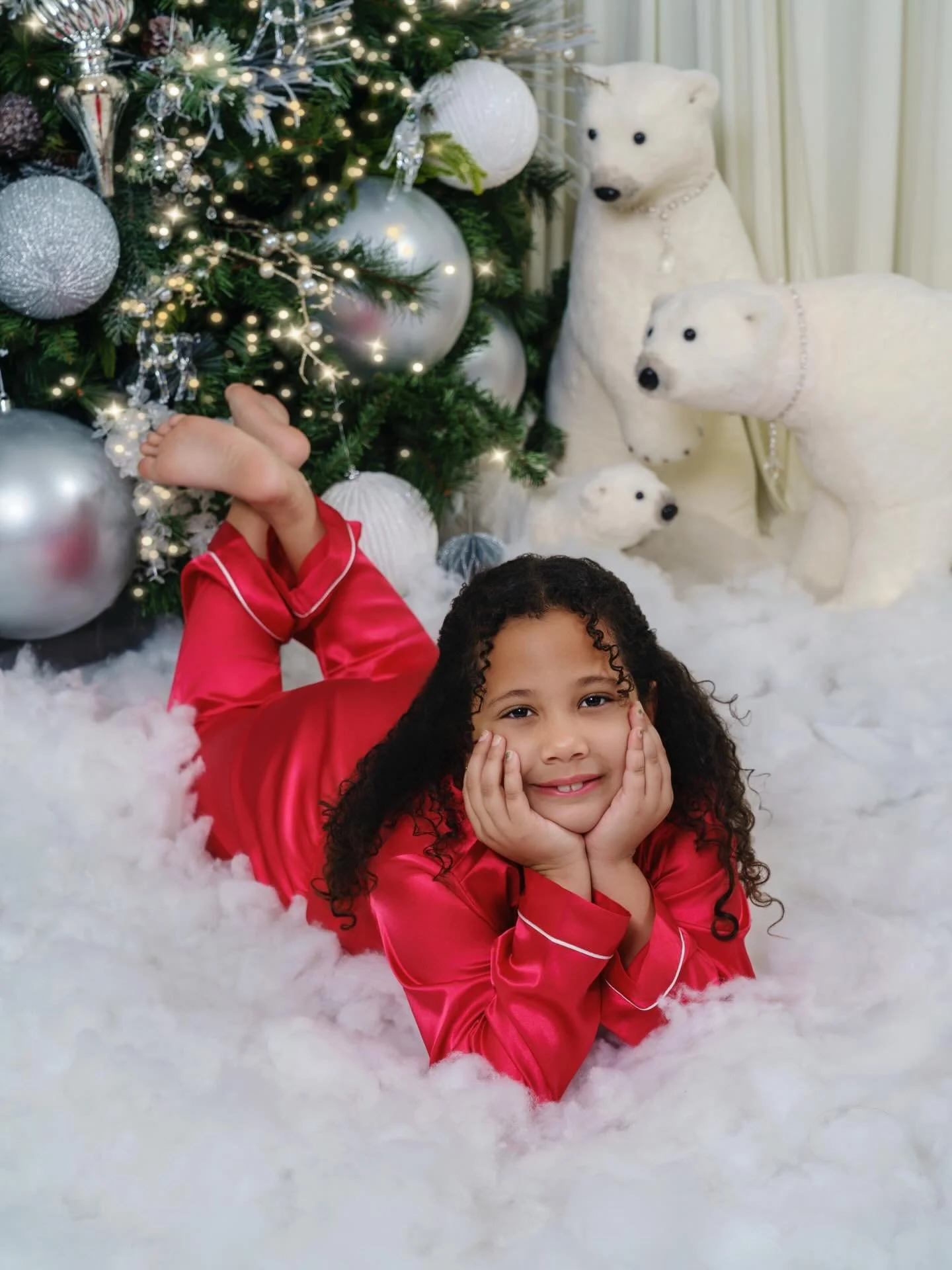 &hearts;️✨ Ho Ho Ho!
.
.
.
✔️Christmas Photo Sessions Now Available!

✔️Professional, HD Quality Glam 
For All Photo Packages💄
@glamorous.looks.studio 

✔️TxT To Book 📲 813-426-2229
.
.
.
#TampaPhotography #TampaPhotographer #TampaPhotoshoot
#Tampa