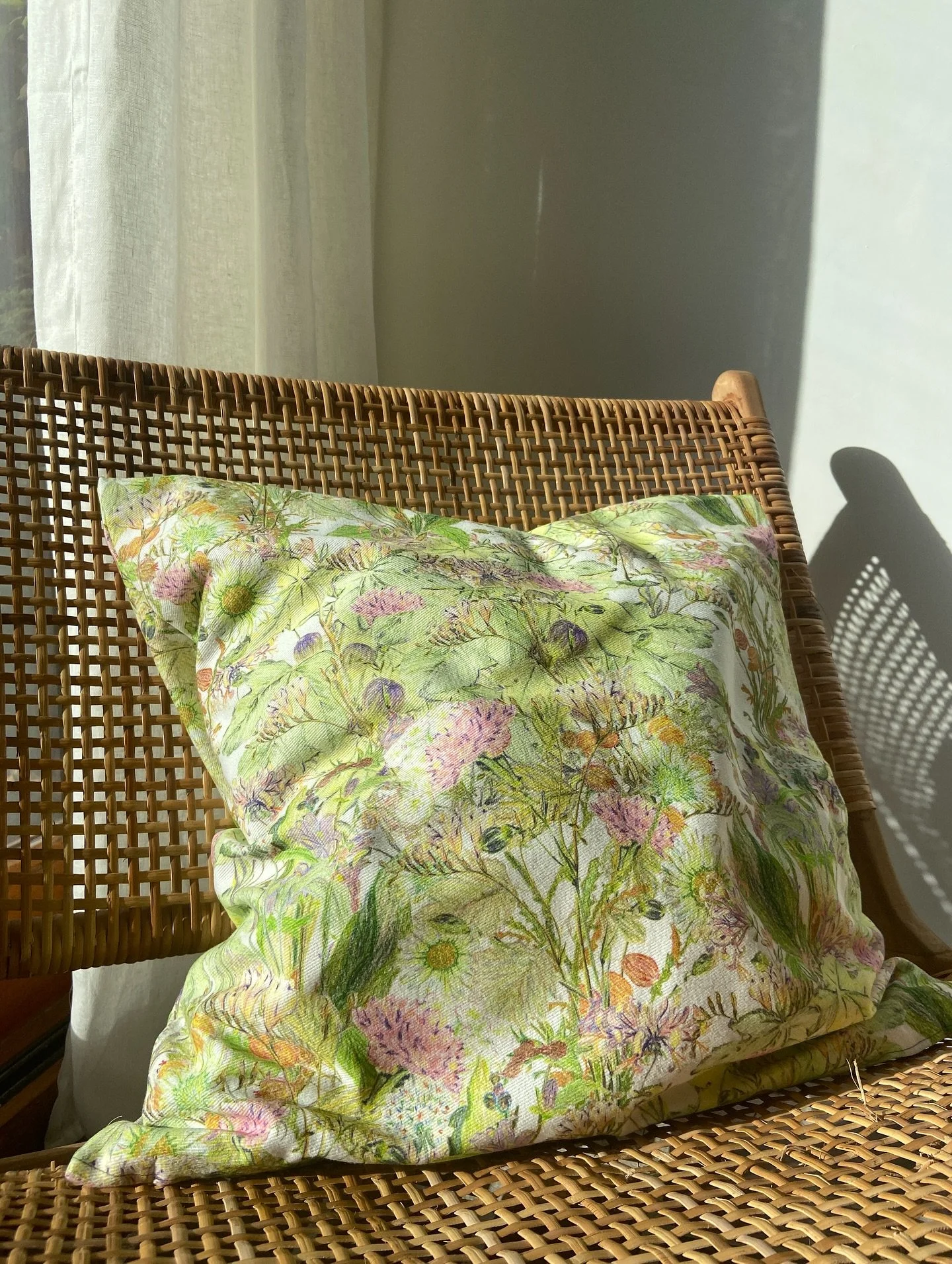 ✨ Nouvelle sortie en &eacute;dition ultra limit&eacute;e !
Je lance une petite s&eacute;rie de produits de d&eacute;coration pour la maison. Chaque pi&egrave;ce a &eacute;t&eacute; con&ccedil;ue avec beaucoup d&rsquo;attention et de soin. Vous pouvez