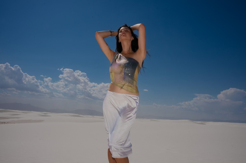 WHITE SANDS.png