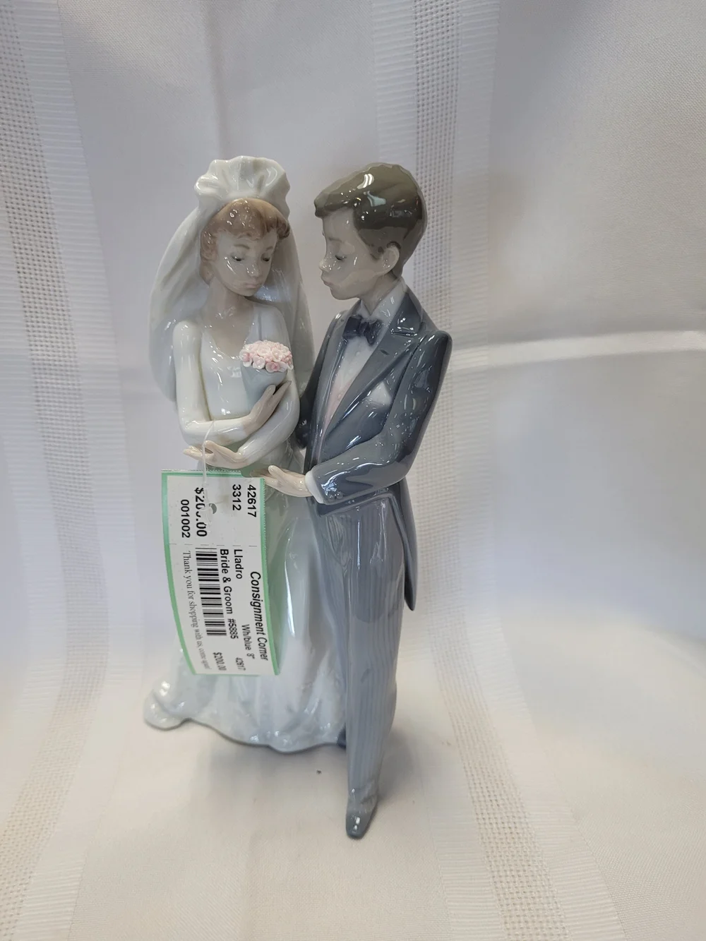 LLADRO リアドロ 5885 ウエディング 門出の日 Lladro 5885 FROM THIS DAY FORWARD Pricing and Reference Guide