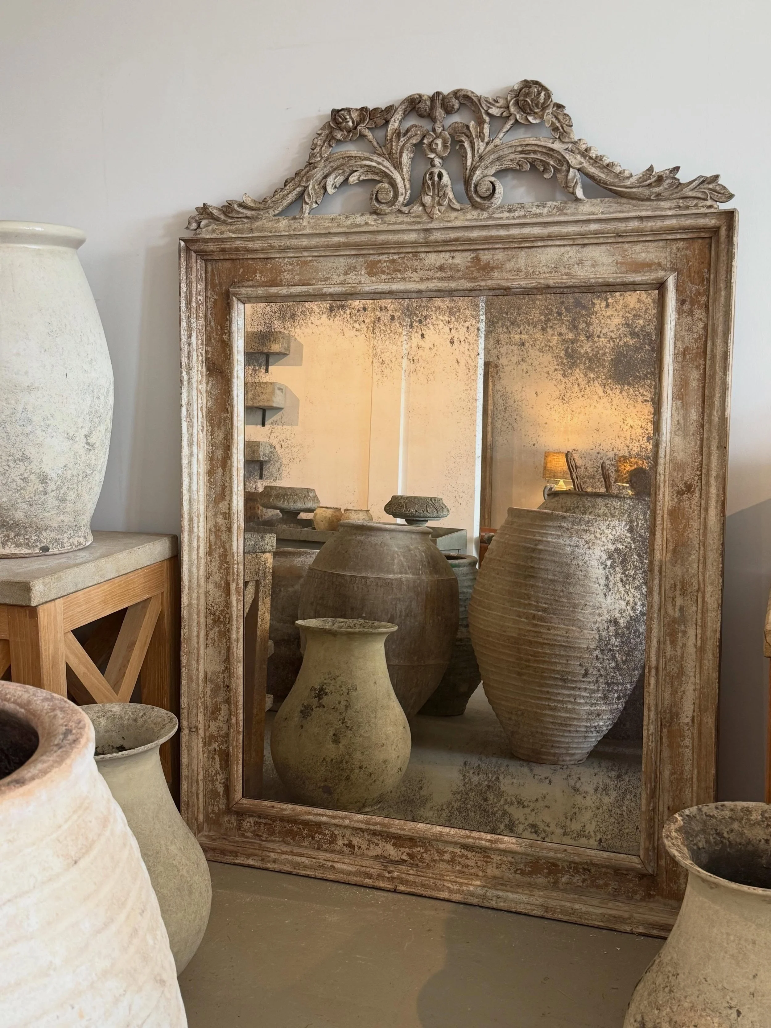 A mirror image of your garden 

#antique #antiques #palmbeach #antiquerowwpb
