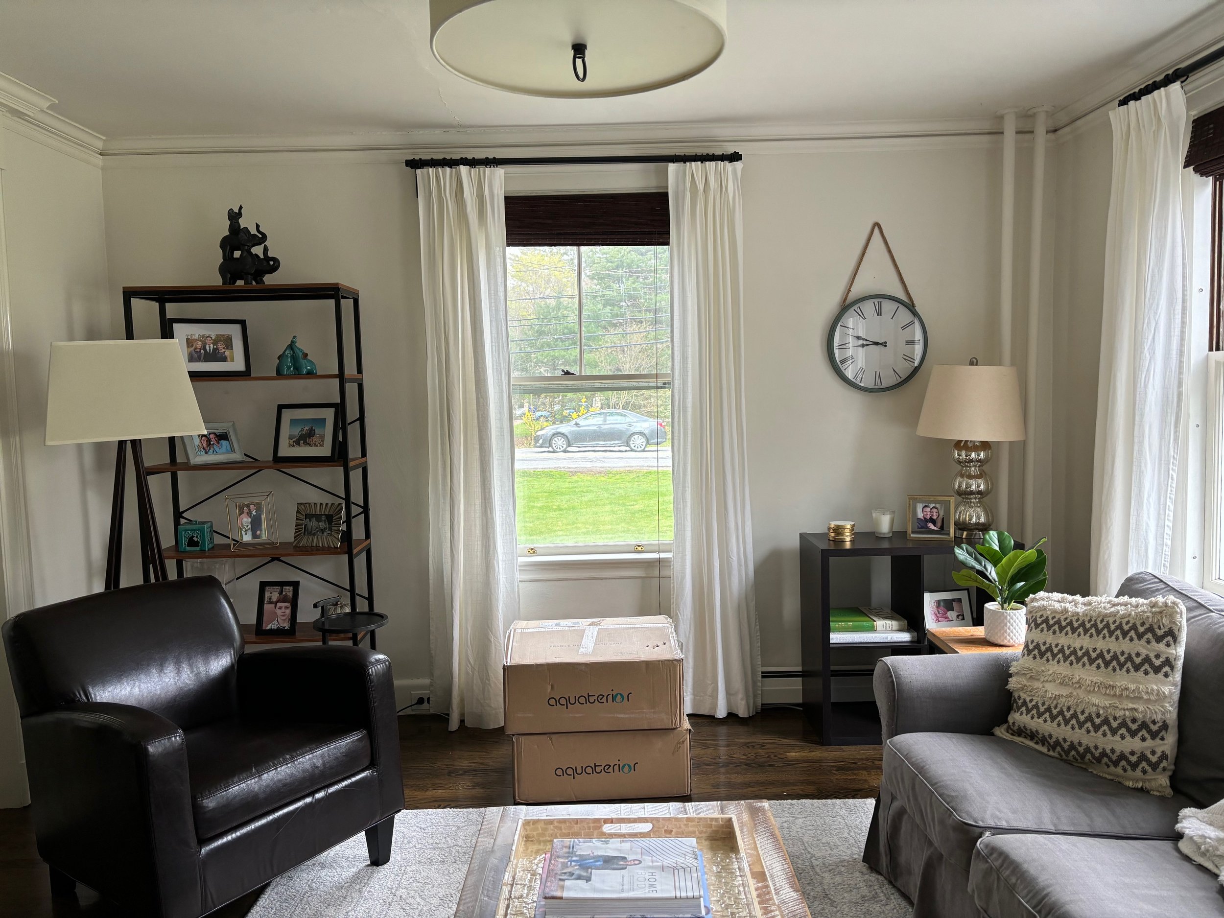 living room before3.jpeg