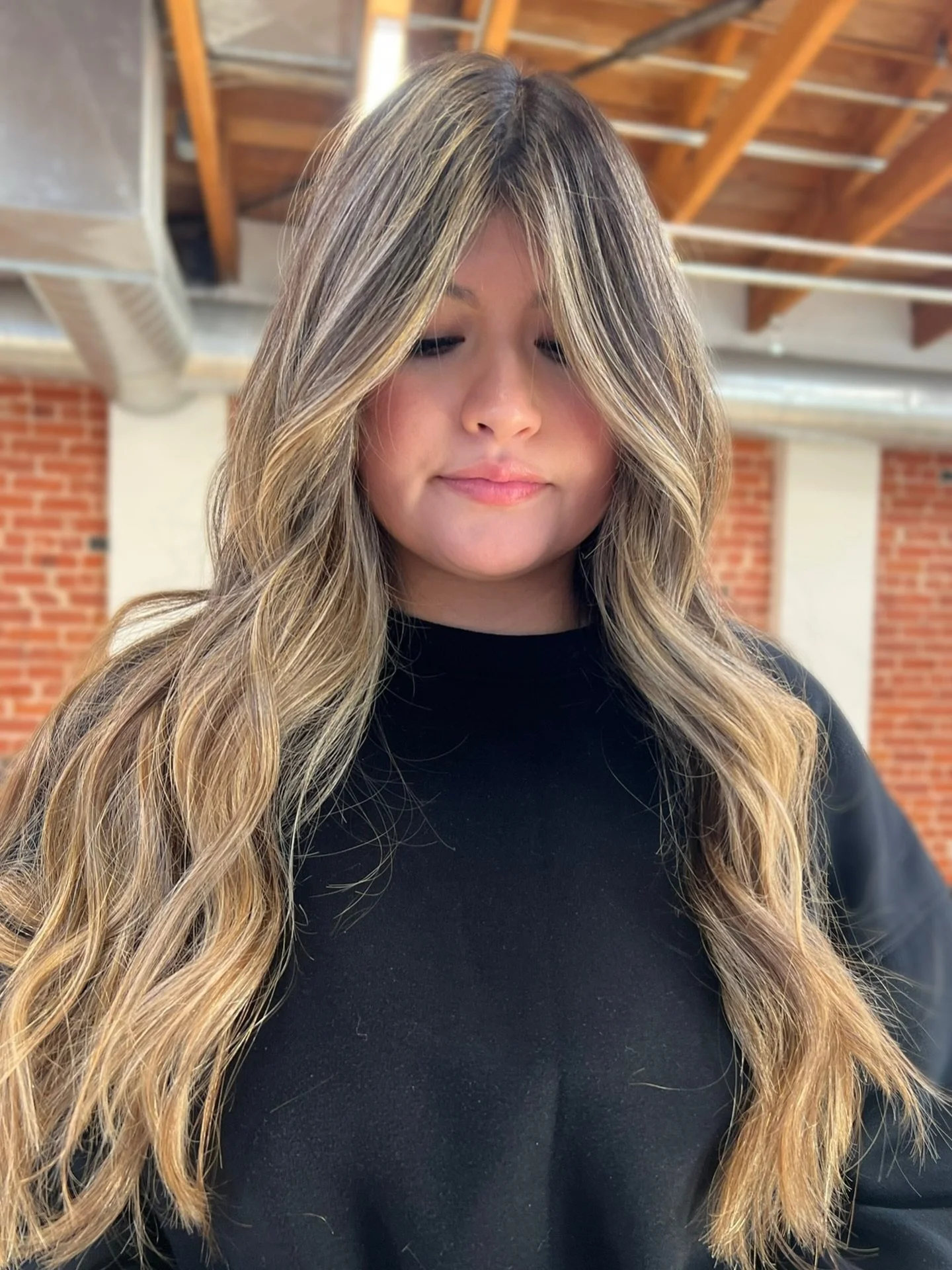 Creamy dreamy blonde 💭🍦👸🏼

By stylist @hairbycheriba