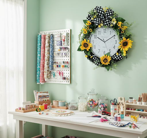 Decorative sunflower wreath with working wall clock