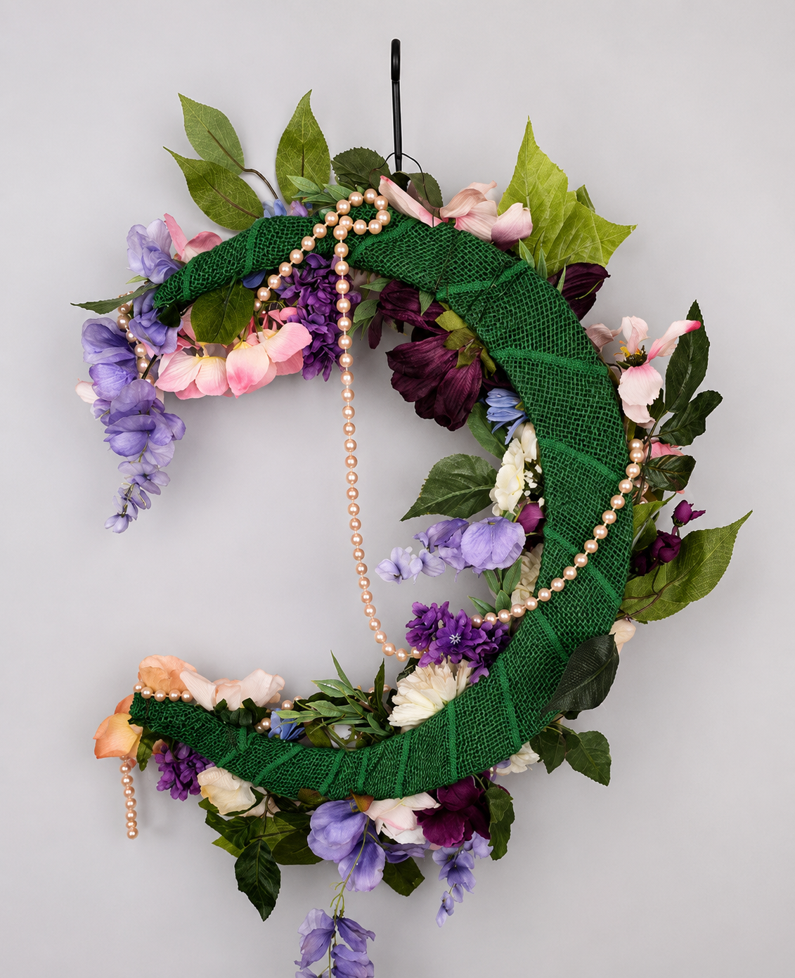 Back of crescent moon wreath.png