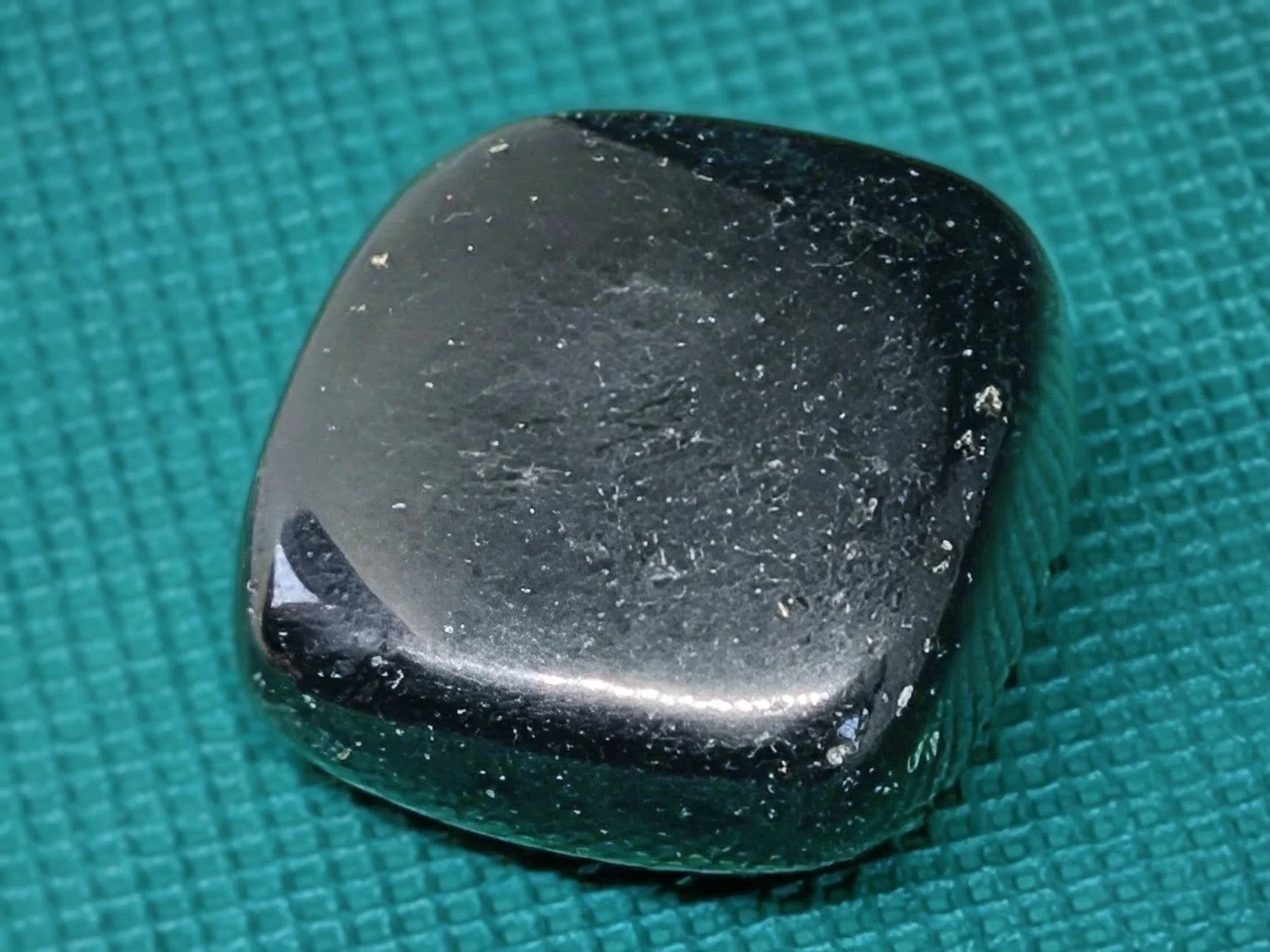 Black Obsidian Tumble 2.jpg