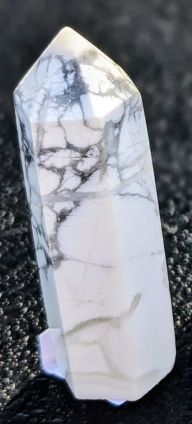 Howlite Mini Tower 1.jpg