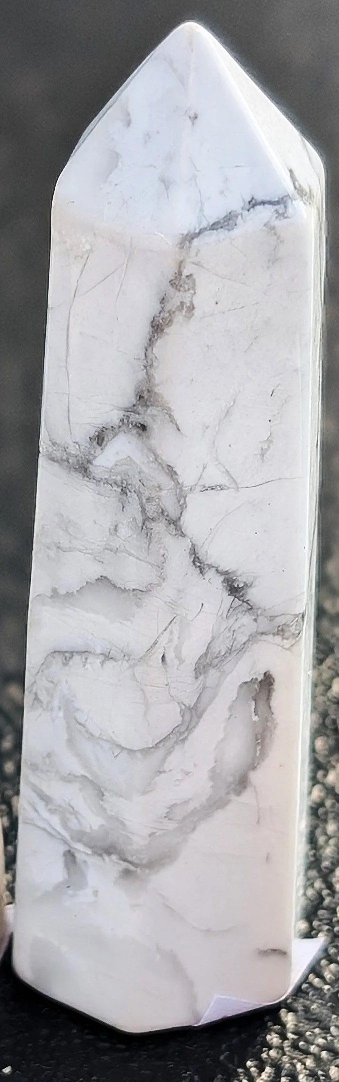 Howlite Mini Tower 3.jpg