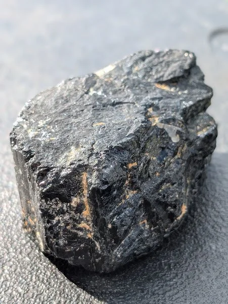 LG Tourmaline Raw Form