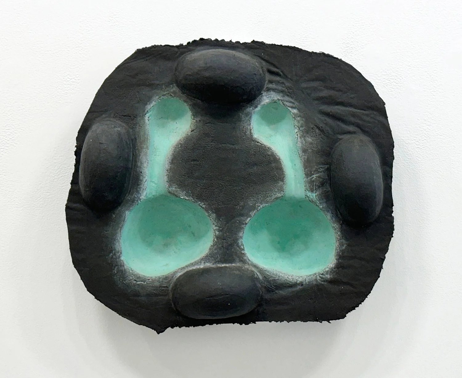 Thomas Sleet
GROUND VESSEL: CRUCIBLE, 2026
Bandage, acrylic, gourd
53.34 H x 30 W x 7 D in. (152.4 x 76.2 x 17.8 cm)