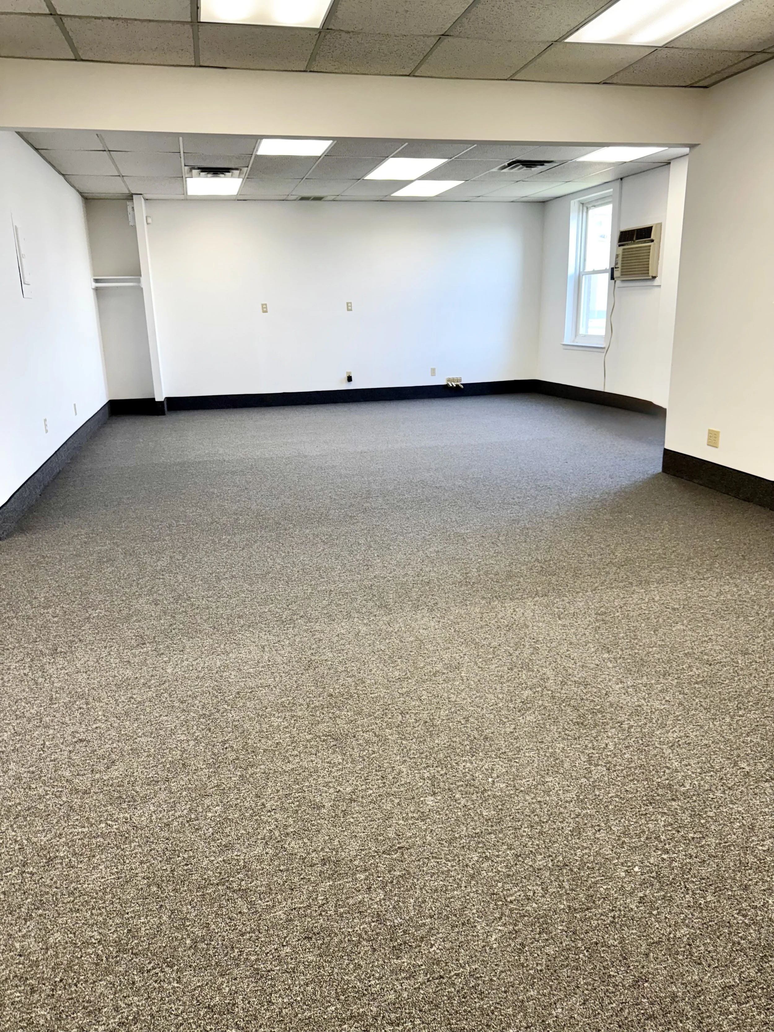 Office 8.jpg