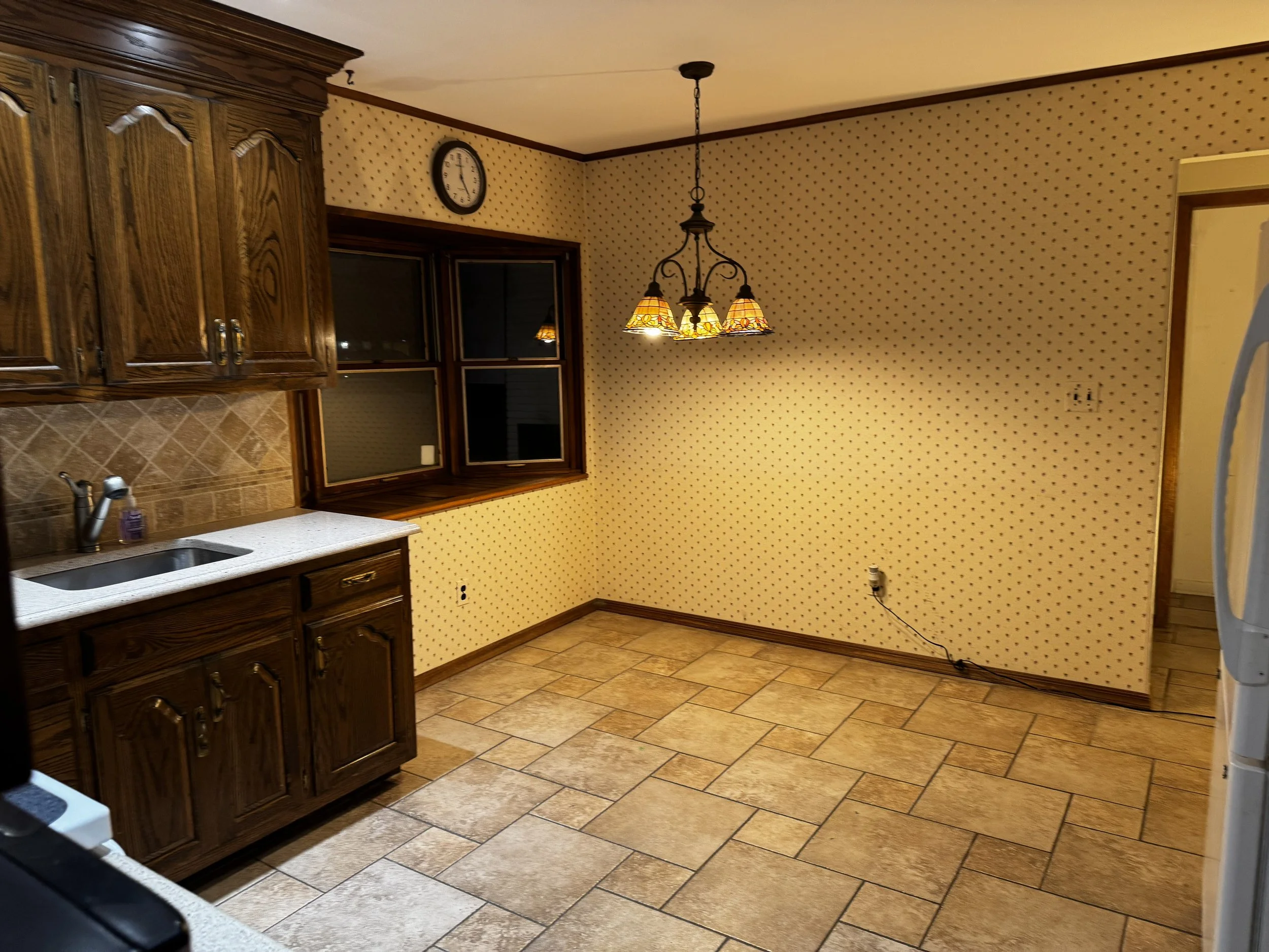 Kitchen Pic 3.jpg