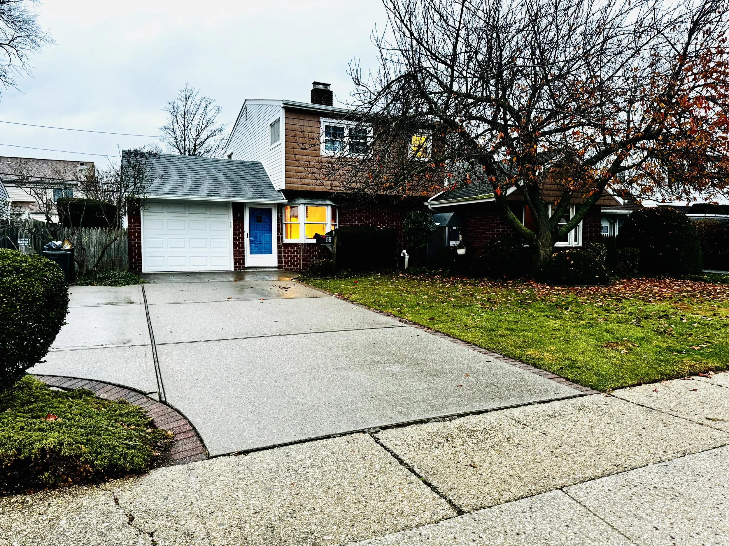 Front Pic 2.jpg