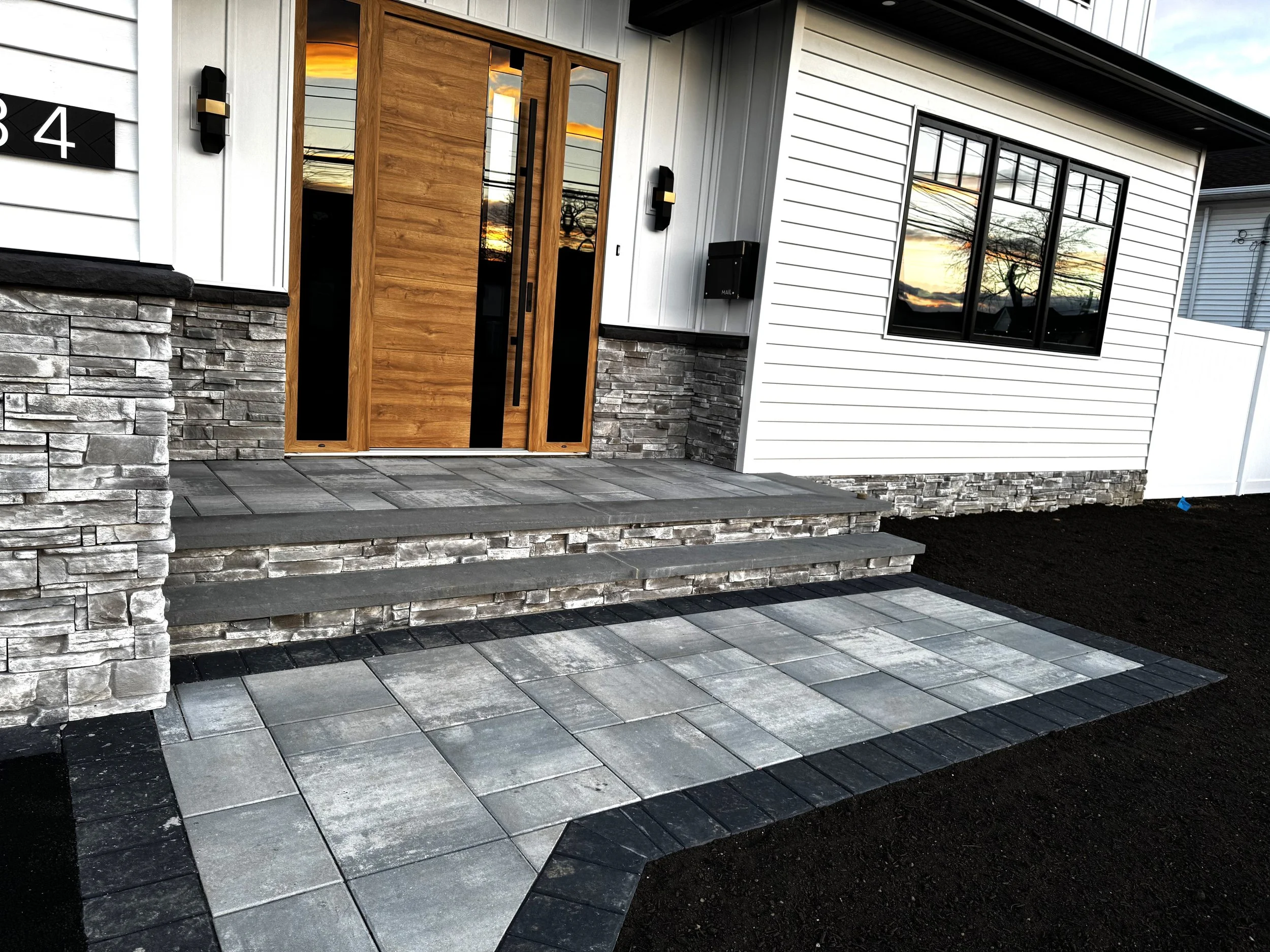 Front steps 2.jpg