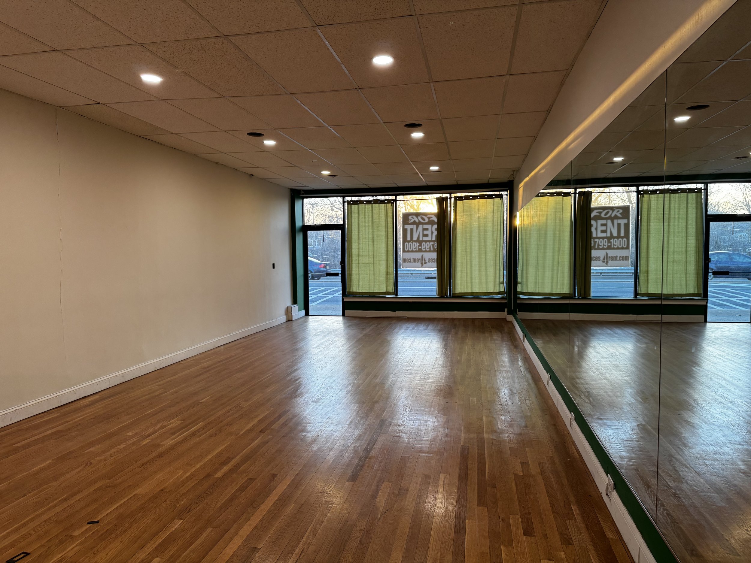 748-752 Wellwood Ave Newest picc.jpg
