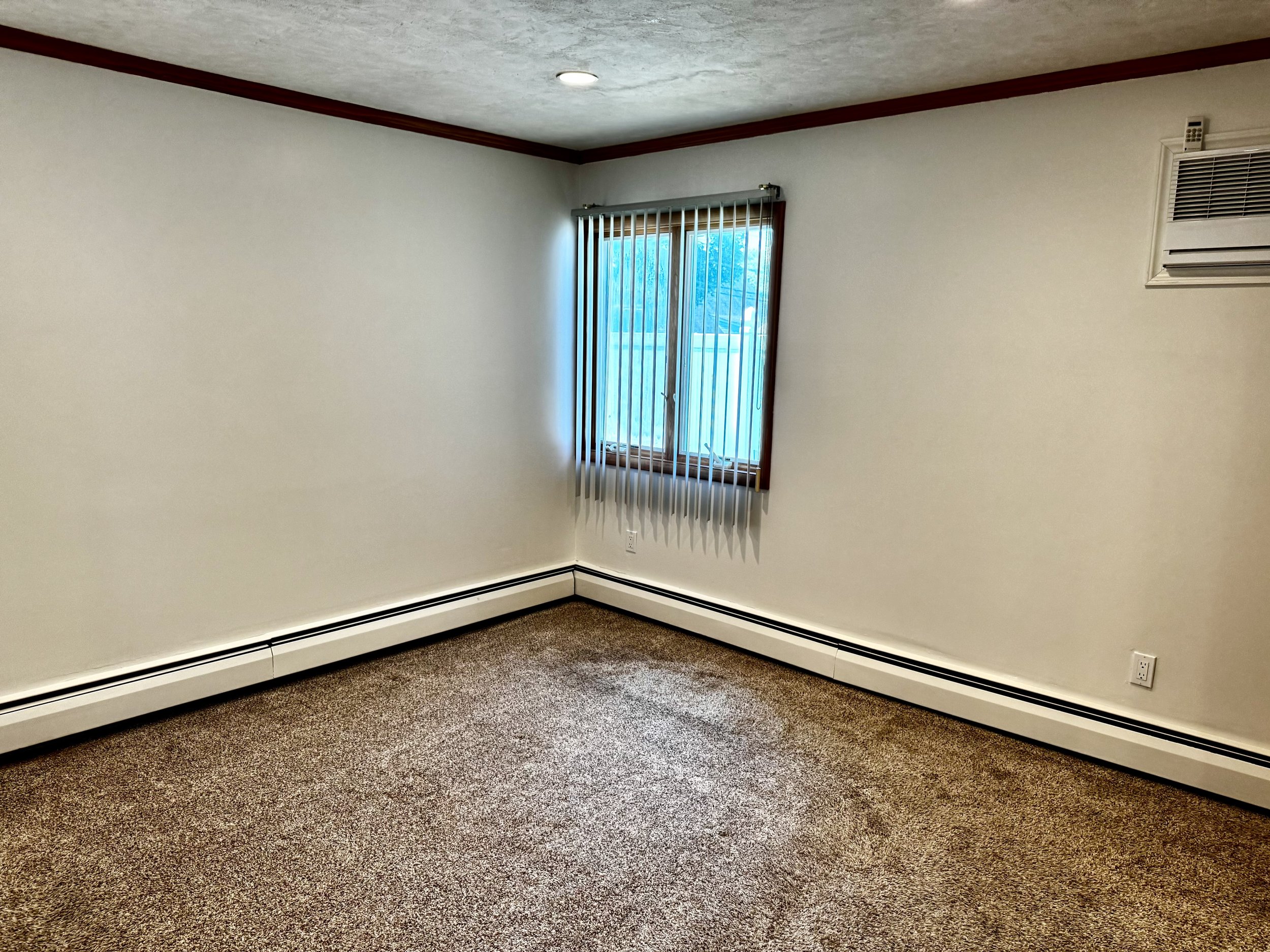 12 Elves Lane Bedroom Pic 2 ab.jpeg