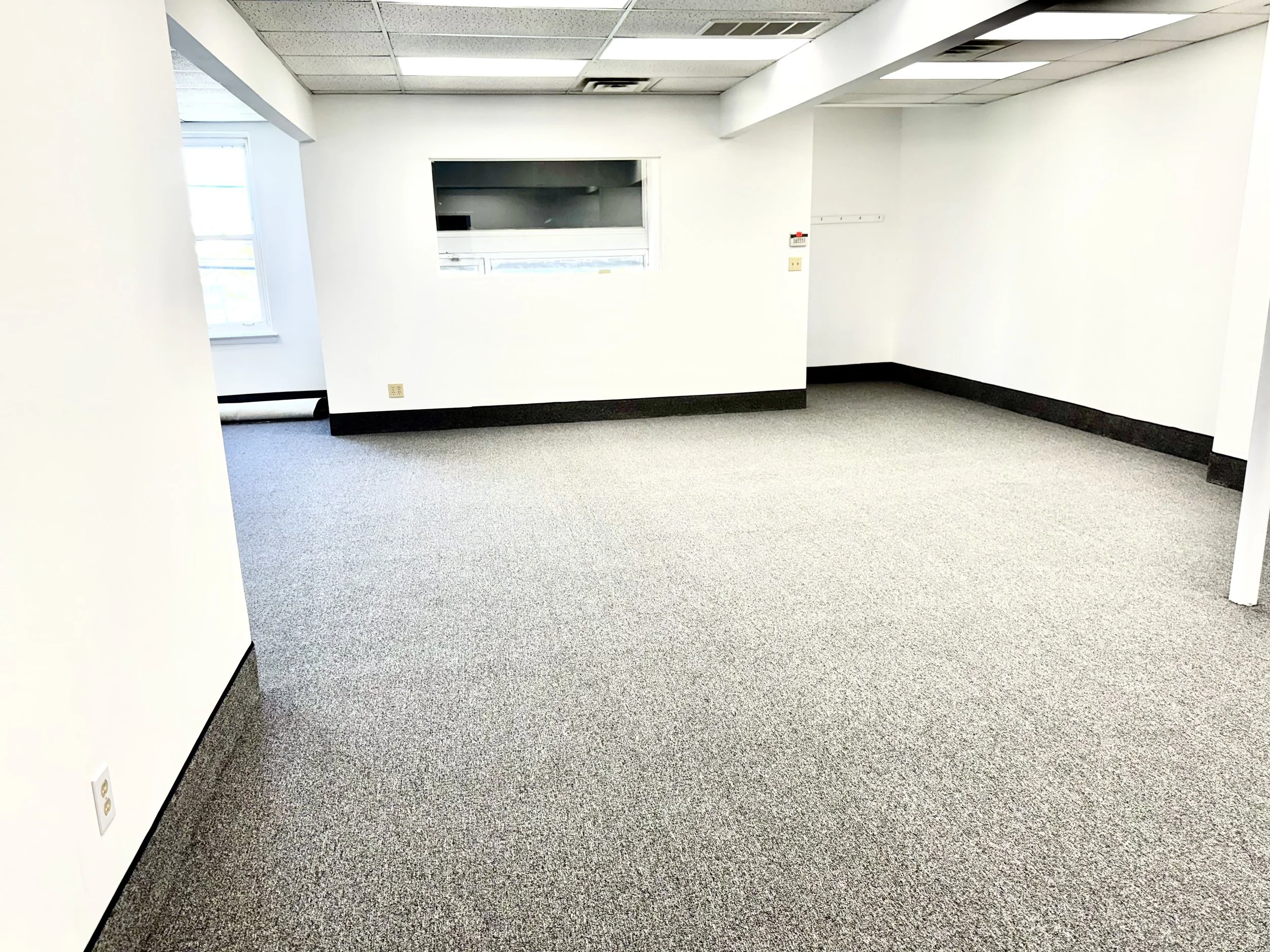 Office 2.jpg