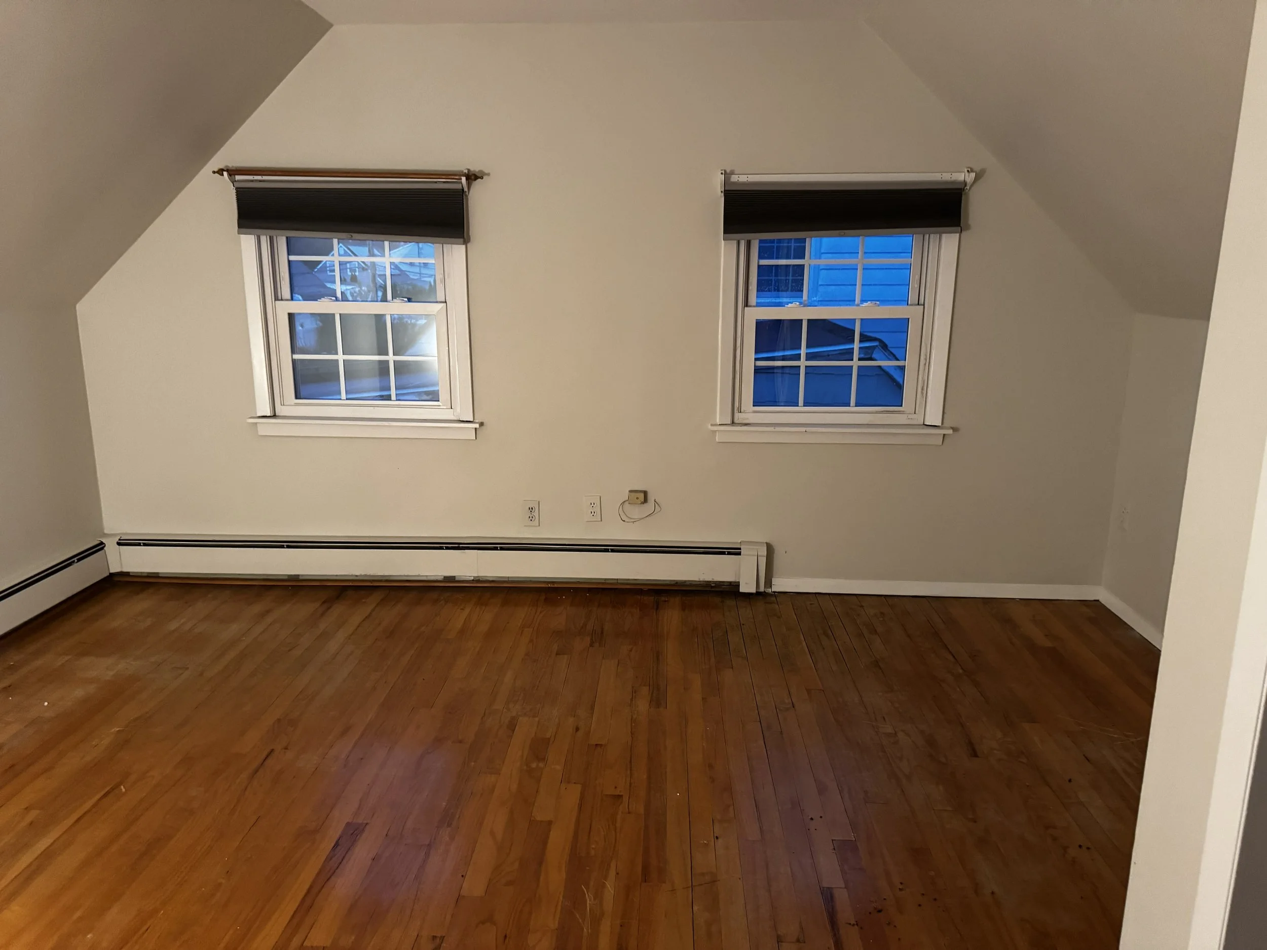 Bedroom Pic 1.jpg