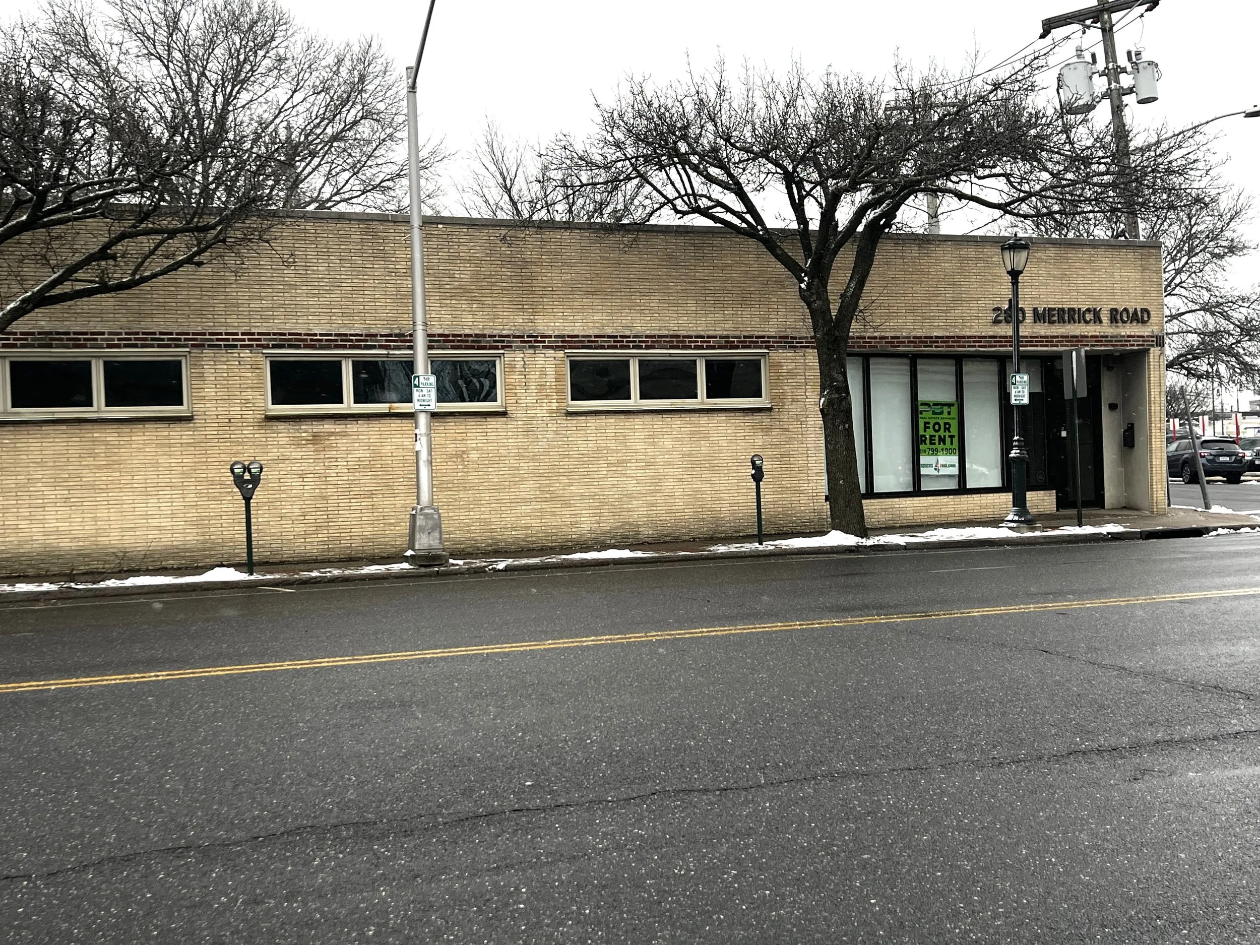 280 Merrick Rd Front66.jpg