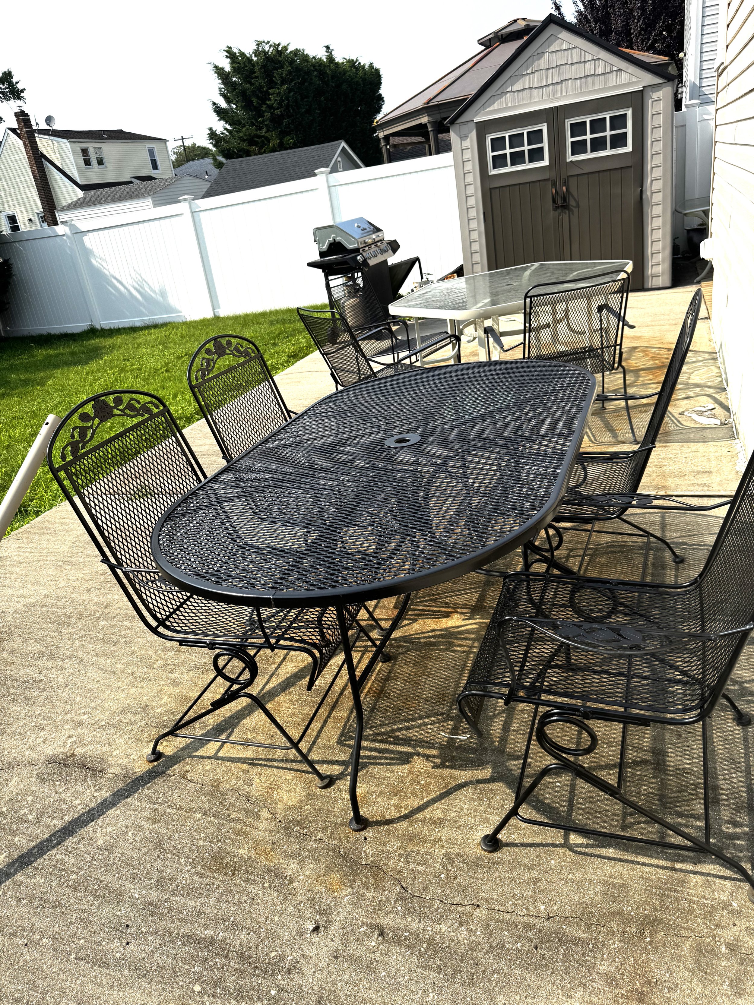 2312 Patio2.jpeg