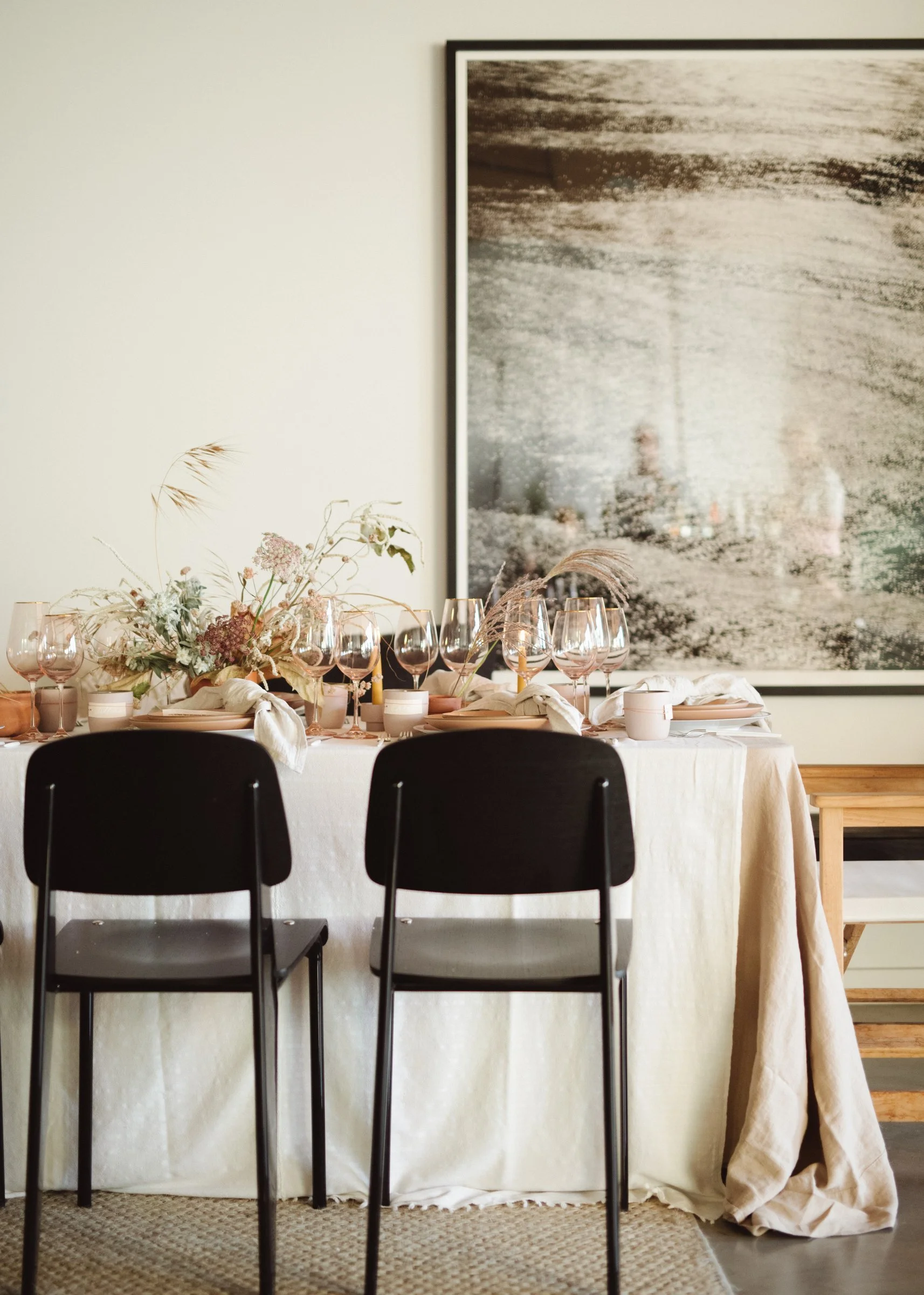 norman-and-blake-launch-gathering-los-angeles-intimate-dinner-tablescape-dried-wildflower-centerpiece-blush-glassware-linen-los-angeles-california.jpg