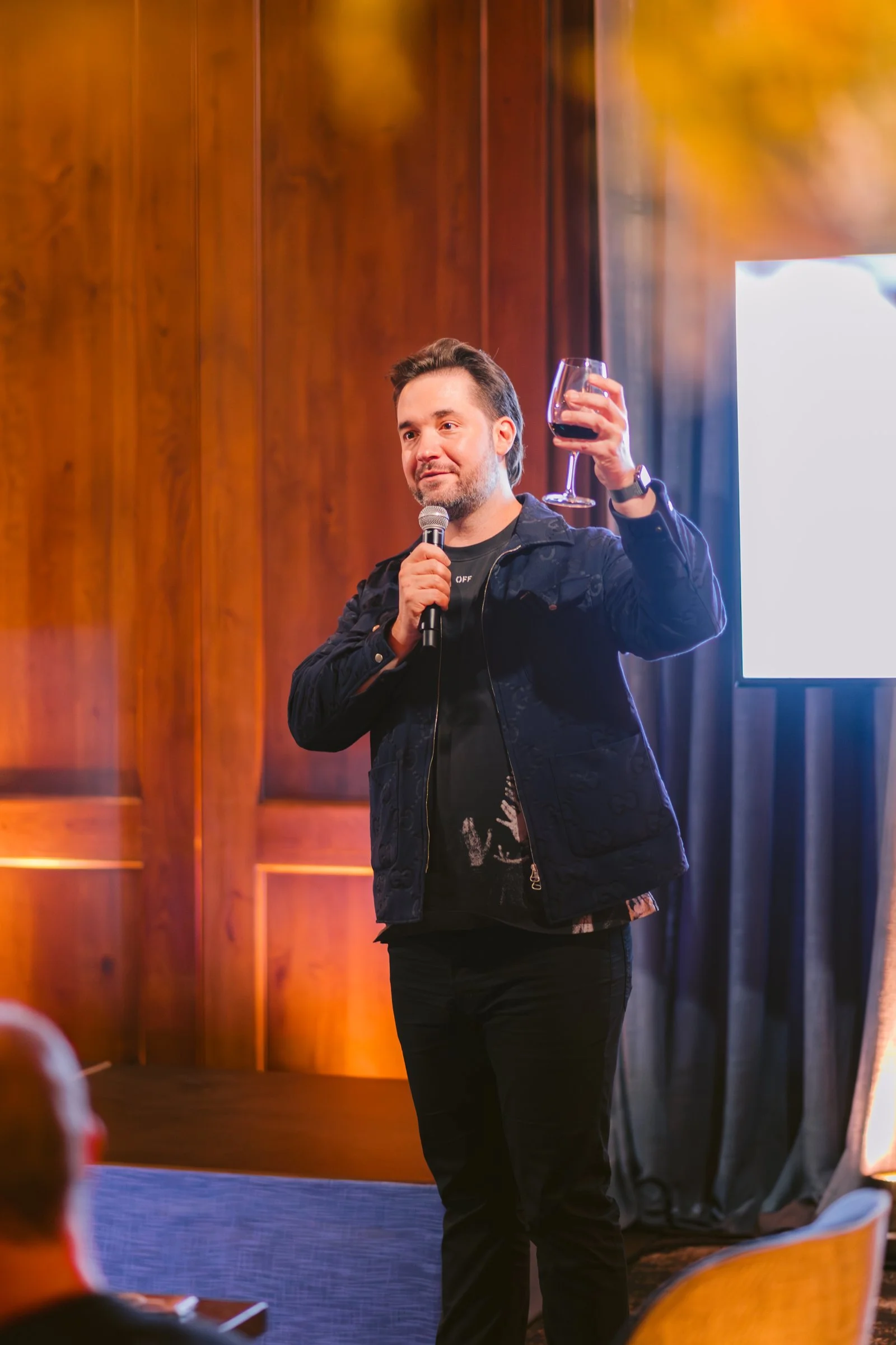 bash-please-utah-investor-community-summit-dinner-toast-live-speaker-supper-club-night-investor-community-summit.jpg