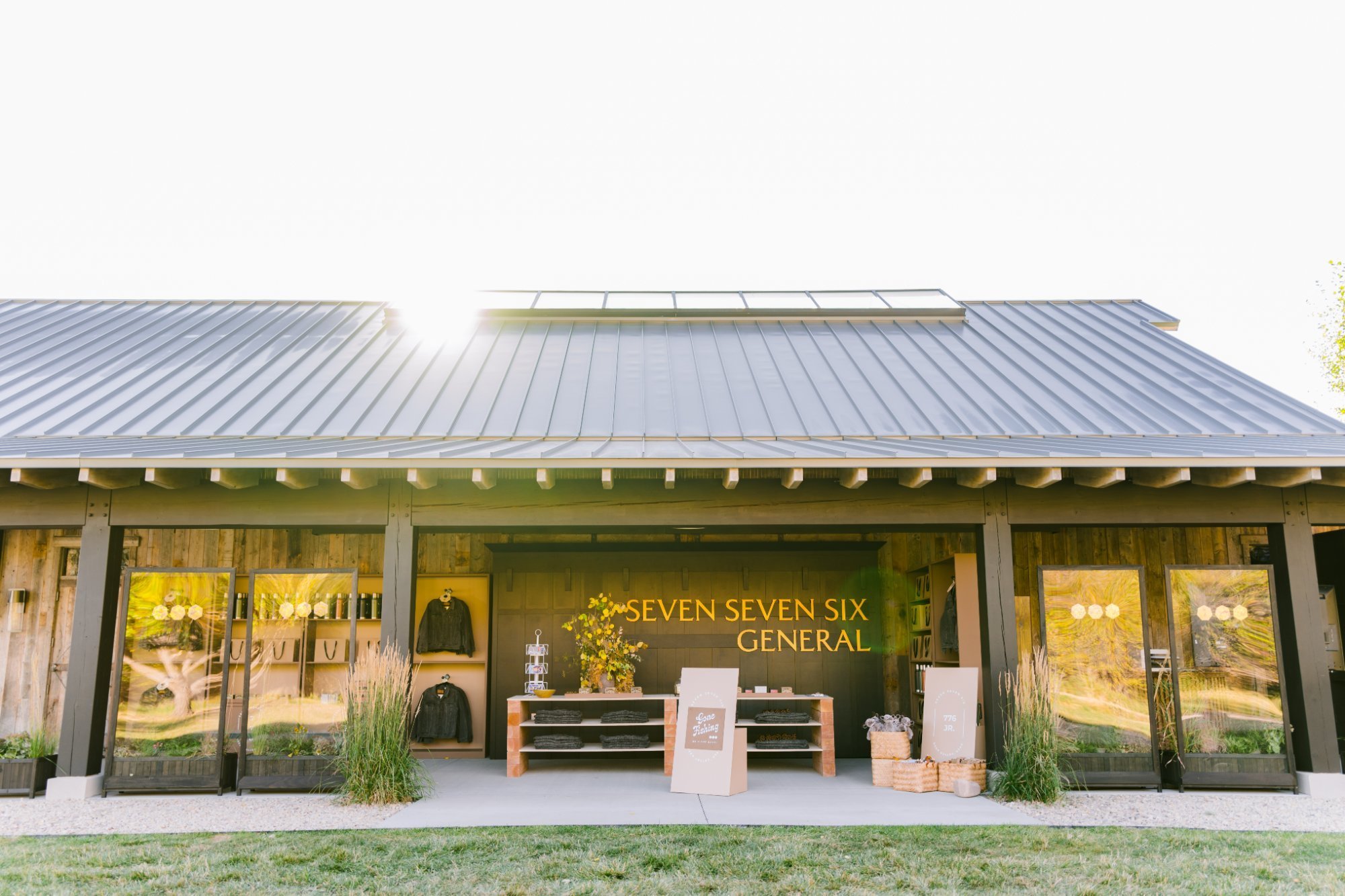 bash-please-utah-investor-community-summit-seven-seven-six-general-pop-up-retail-storefront-custom-signage-denim-display-deer-valley-utah.jpg