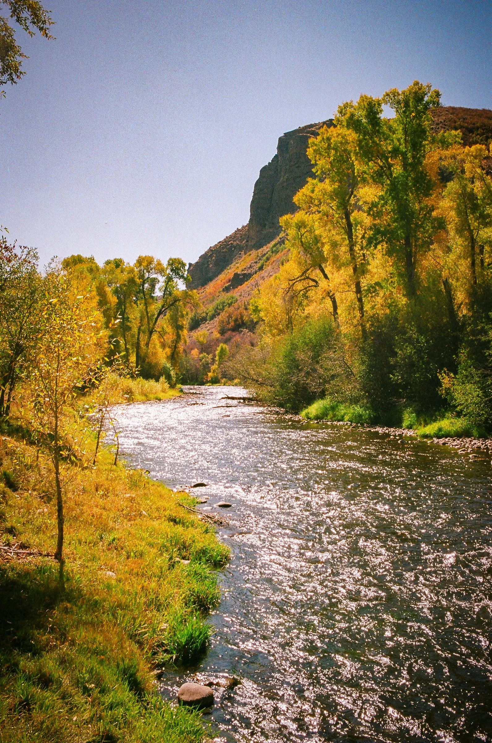 bash-please-utah-investor-community-summit-fall-foliage-river-valley-outdoor-activity-corporate-retreat-utah-film-photography.jpg