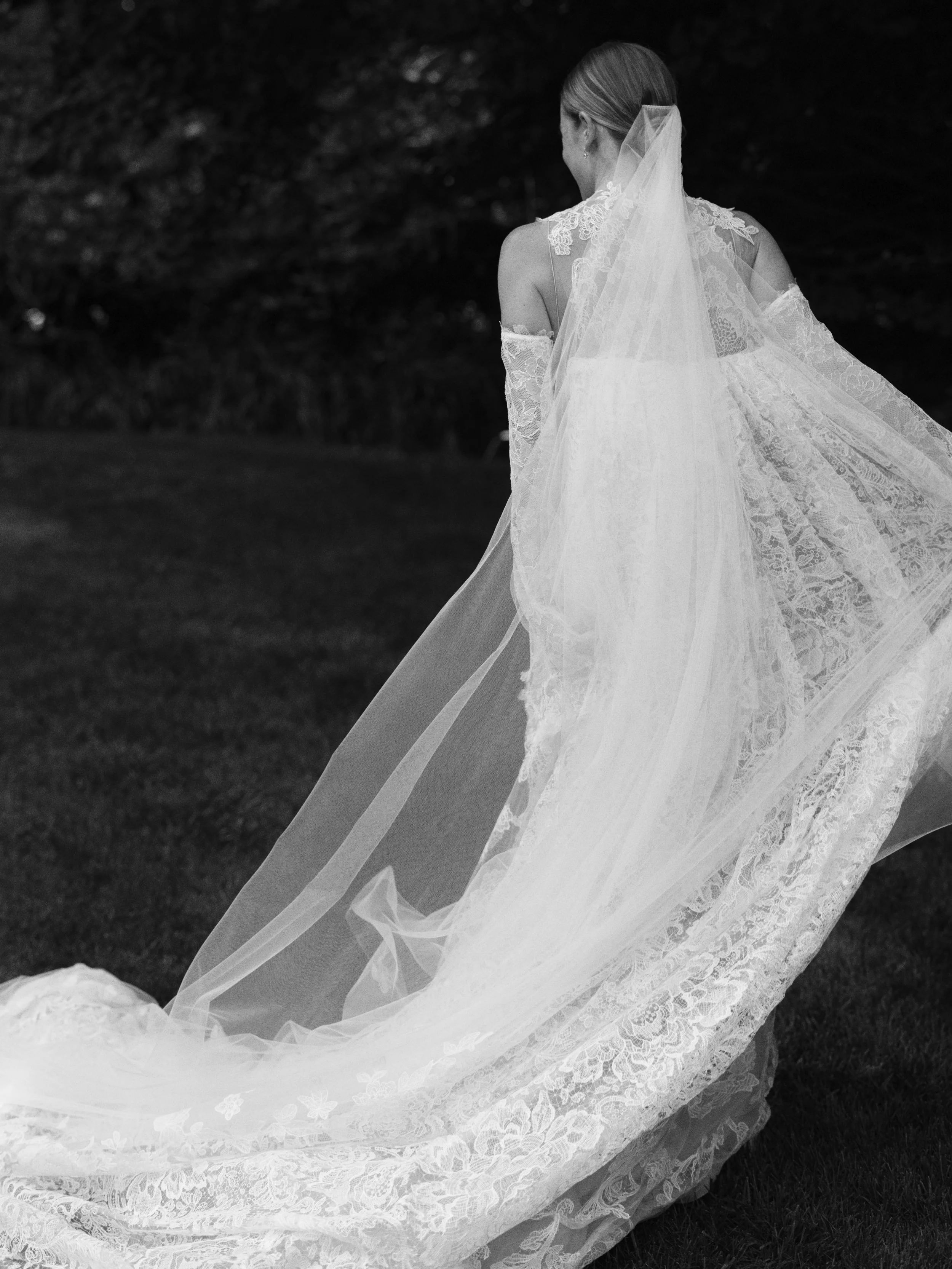 South Hampton, New York Wedding Dress photographed by Samm Blake