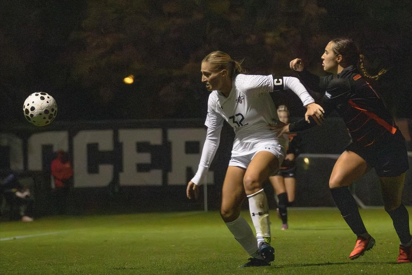 Oregon State University: Woman&rsquo;s Soccer vs SMC 

@ thedailybaro
@beaverwsoccer 
@smc_wsoccer 

#oregonstateuniversity #sportsphotography