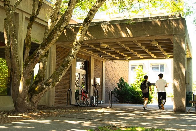 Summer time Oregon State University - Arnold🦫 

Photo for @orangemedianetwork 

#oregonstateuniversity #osu