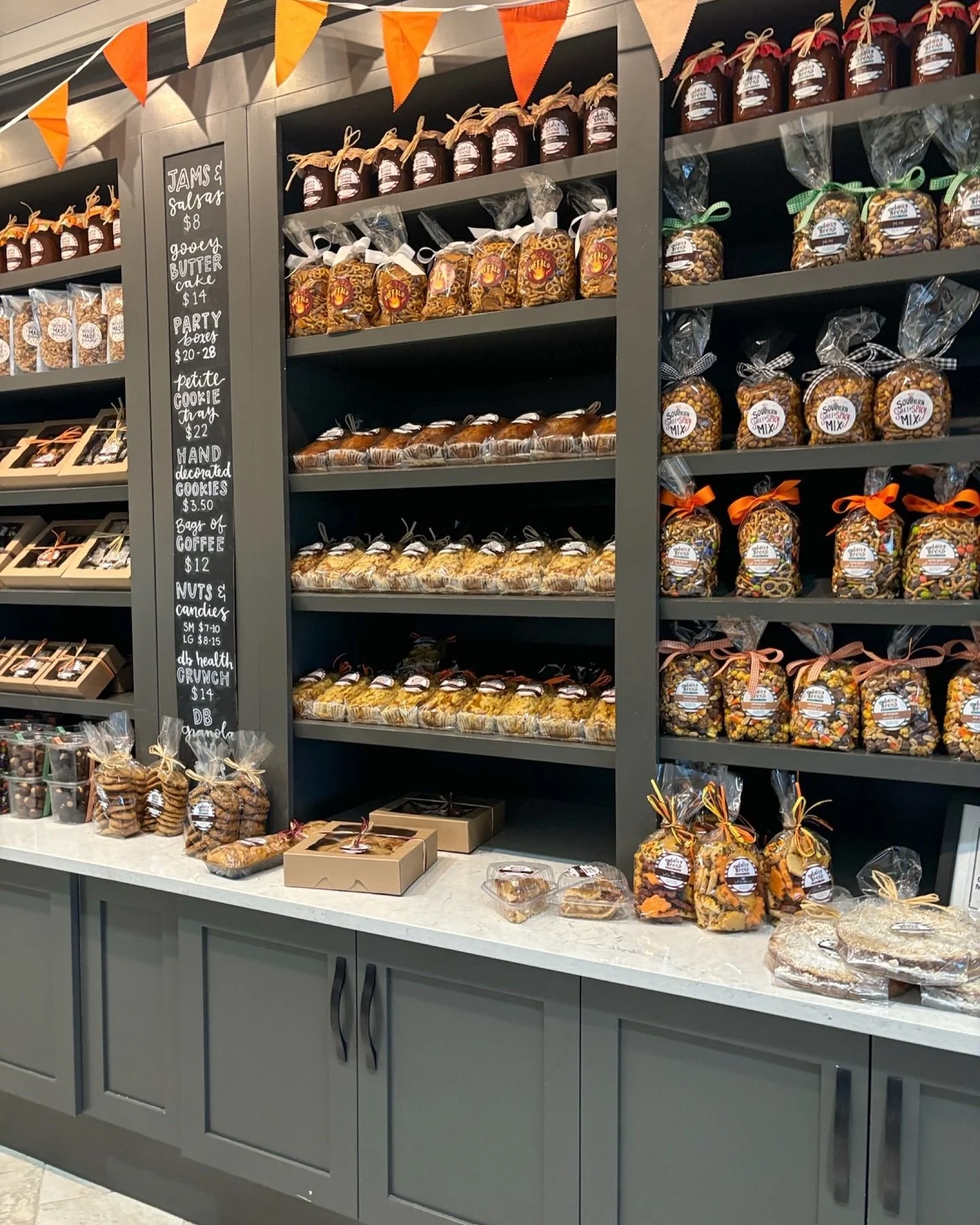 While traveling it&rsquo;s essential for me to find the cutest cafe around. I loved it here 💕 @thedailybreadcafe