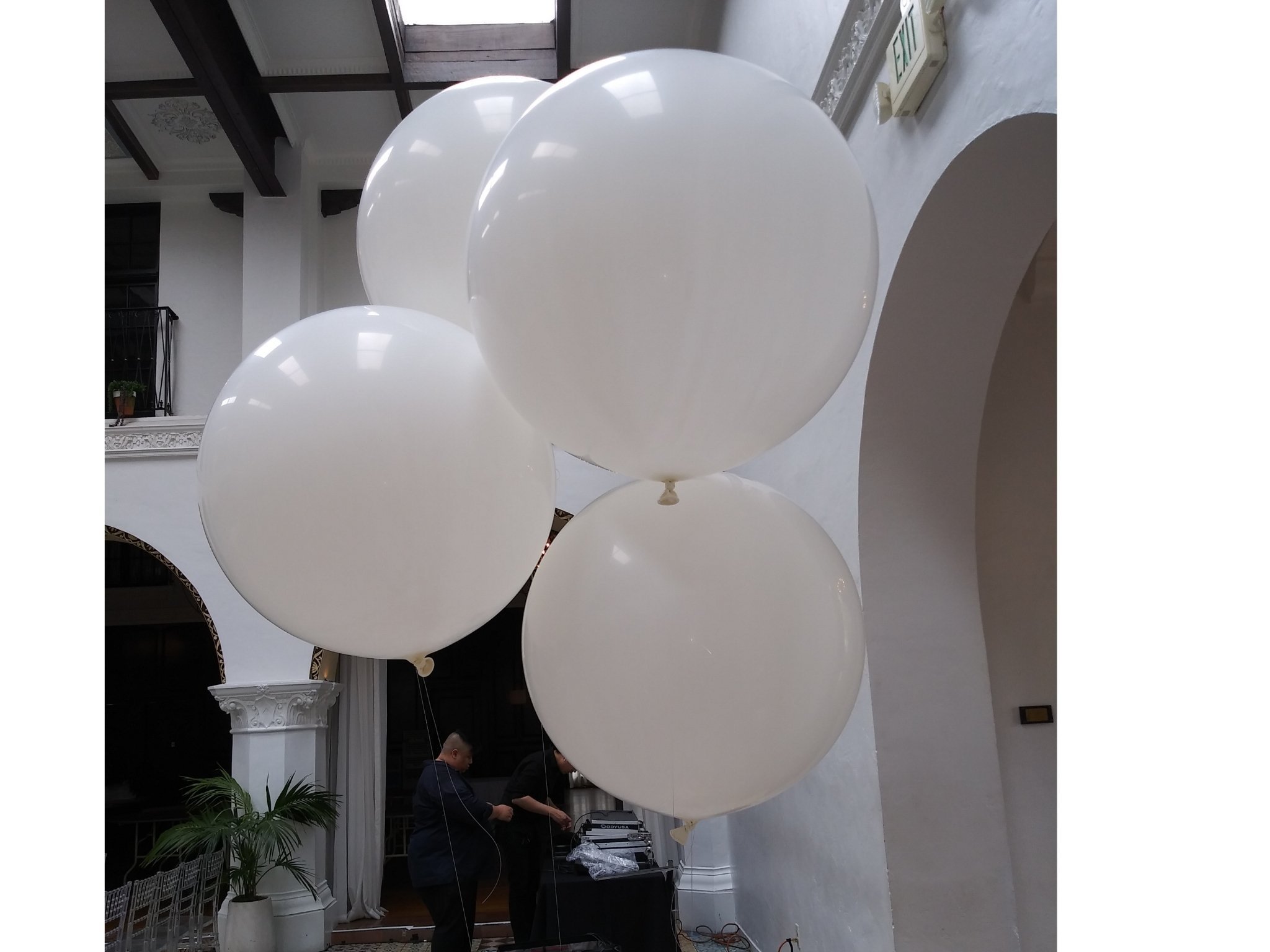 36+Inch+Plain+Helium+Balloon.jpg