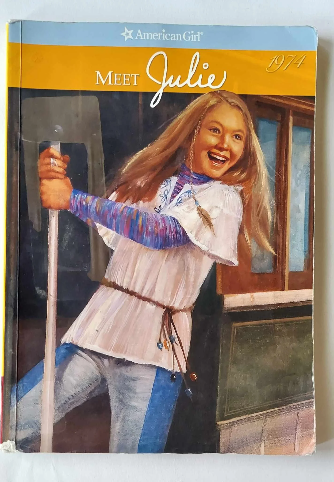 Meet Julie by Megan McDonald (#1)