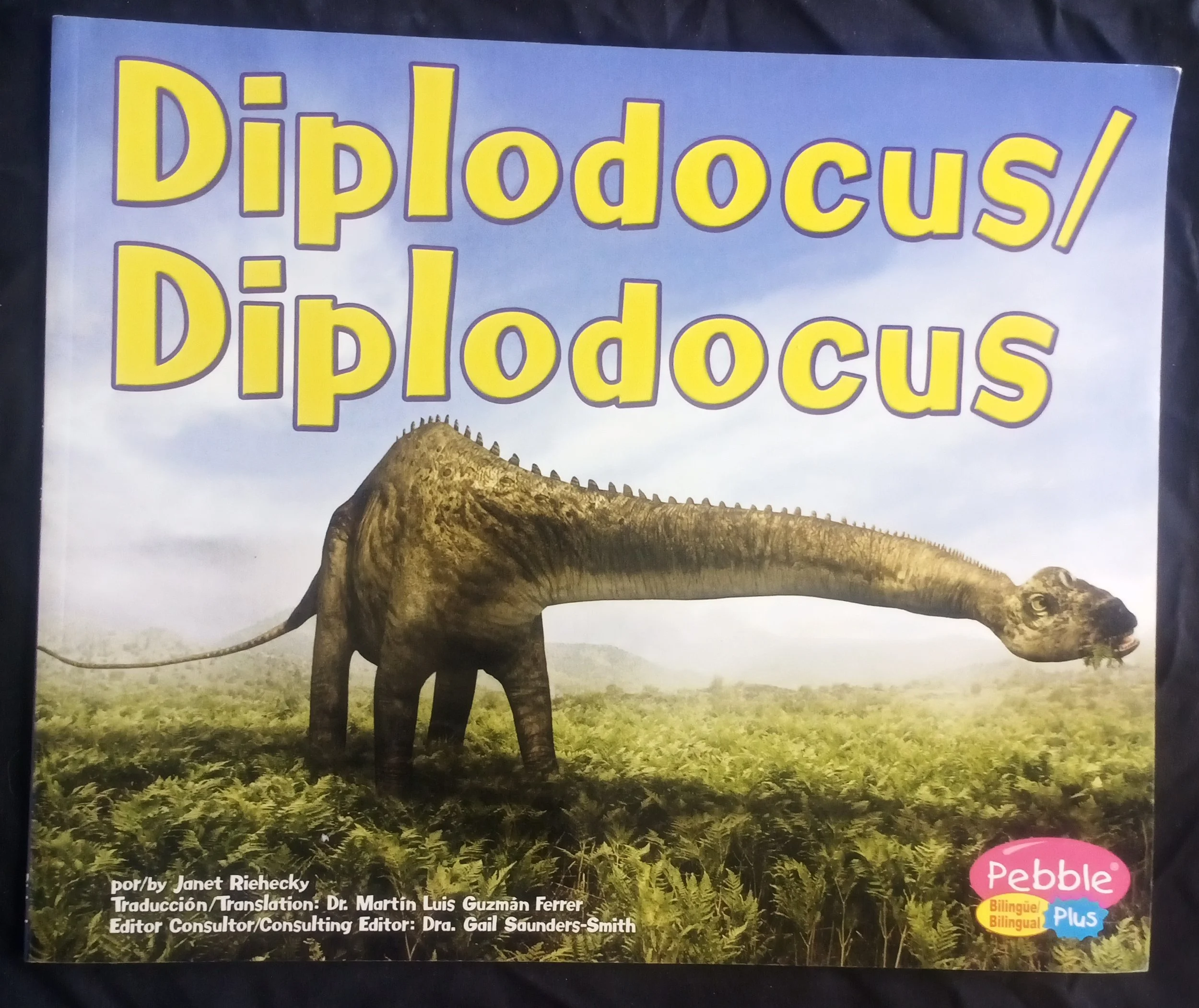 Diplodocus/ Diplodocus (bilingual) by Janet Riehecky