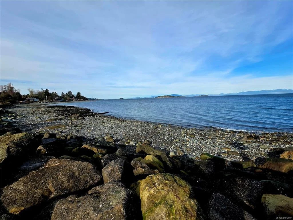 Vancouver Island Real Estate, Nanaimo Real Estate, Comox Valley Real Estate, Parksville Real Estate, Qualicum Real Estate, Port Alberni Real Estate, Tofino Real Estate, Uculete Real Estate, Nanoose Real Estate, Ladysmith Real Estate, Lantzville Real 