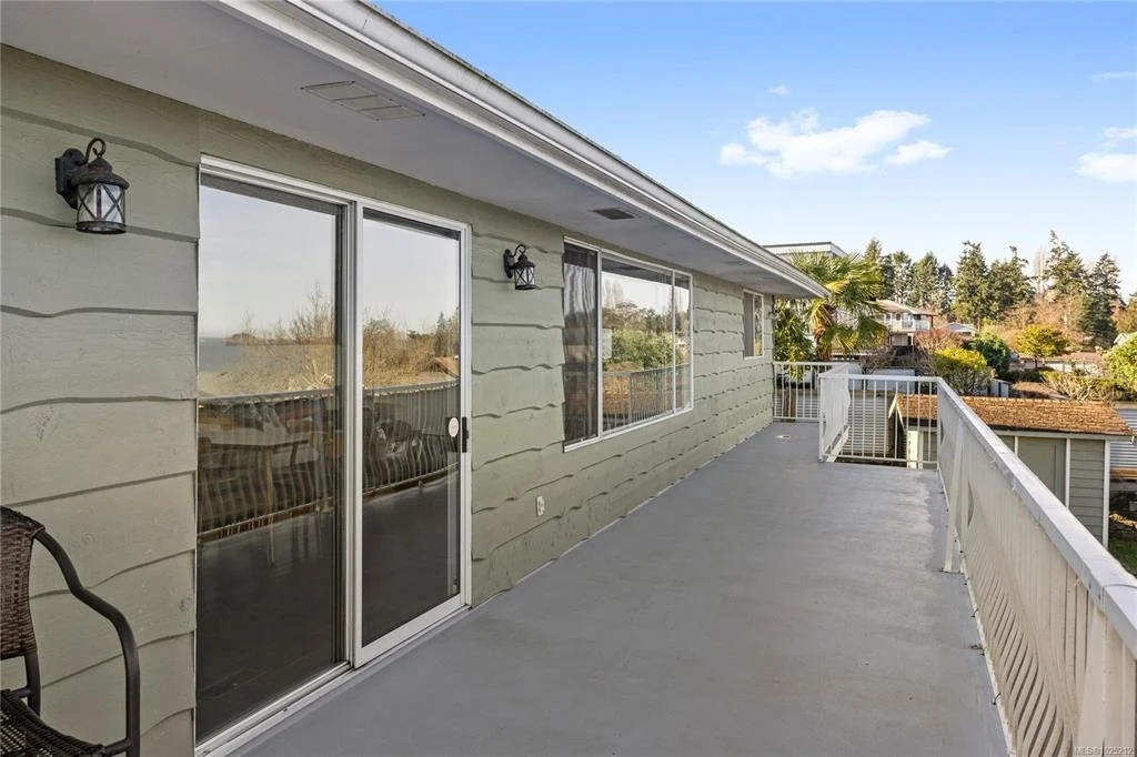 Vancouver Island Real Estate, Nanaimo Real Estate, Comox Valley Real Estate, Parksville Real Estate, Qualicum Real Estate, Port Alberni Real Estate, Tofino Real Estate, Uculete Real Estate, Nanoose Real Estate, Ladysmith Real Estate, Lantzville Real 