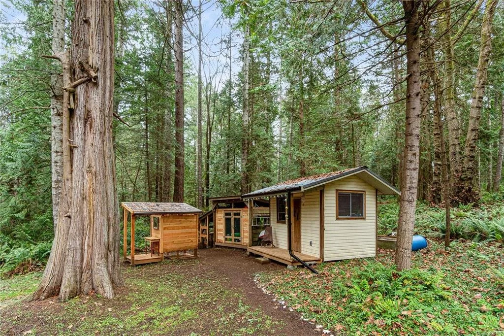 Vancouver Island Real Estate, Nanaimo Real Estate, Comox Valley Real Estate, Parksville Real Estate, Qualicum Real Estate, Port Alberni Real Estate, Tofino Real Estate, Uculete Real Estate, Nanoose Real Estate, Ladysmith Real Estate, Lantzville Real 