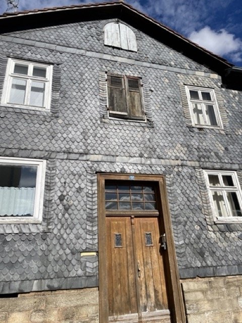 Front of former synagogue