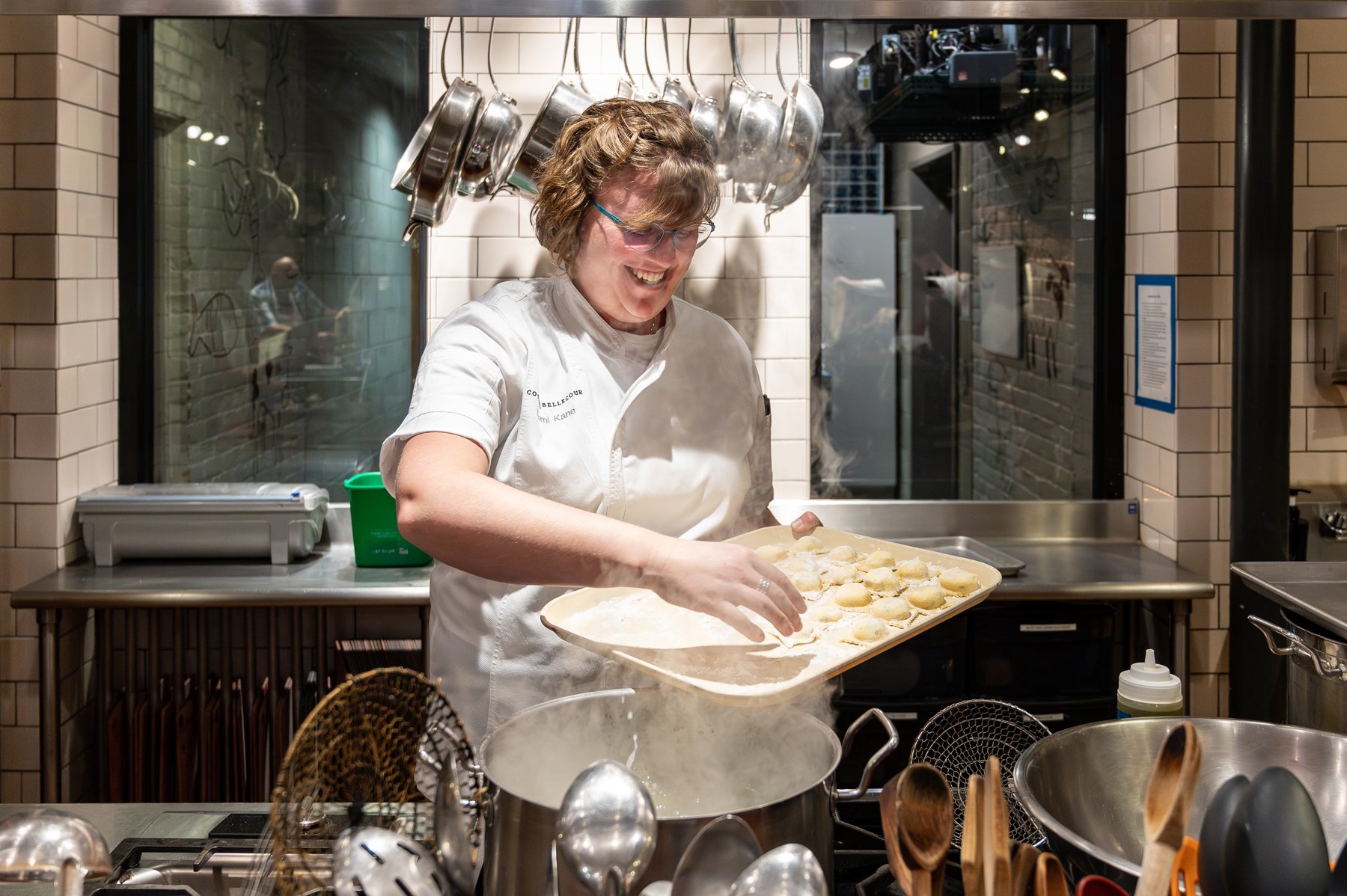 Chef-boils-ravioli-pasta-class-brand-photography.jpg
