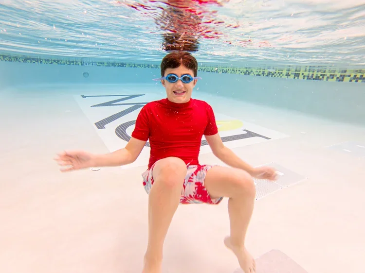 Underwater+pool+photo.webp