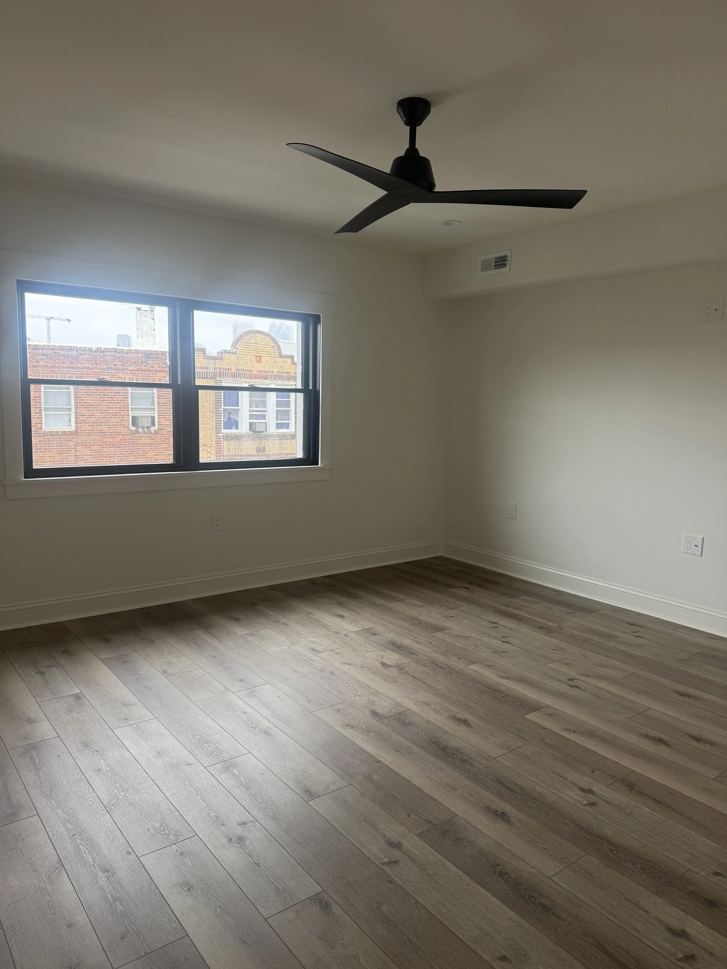 1335 Apt B_primary_bedroom1 - Madison Alpern.jpg