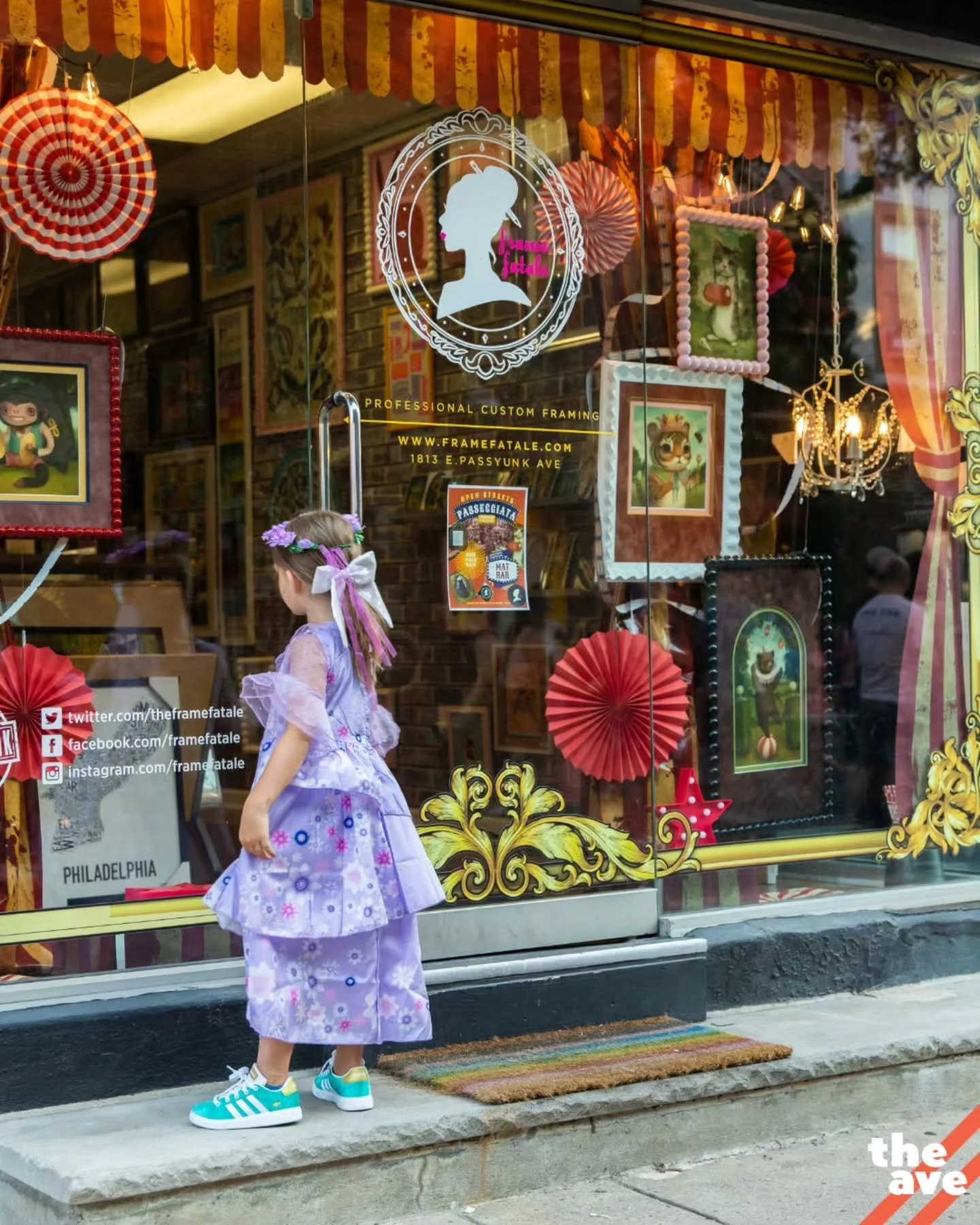 More than 60% of East Passyunk Avenue businesses are owned and co-owned by women! ✨ Our strong community of female entrepreneurs is central to our mission of creating a vibrant commercial corridor for all. 🏙️⛲💜 Cultivating space for women in busine