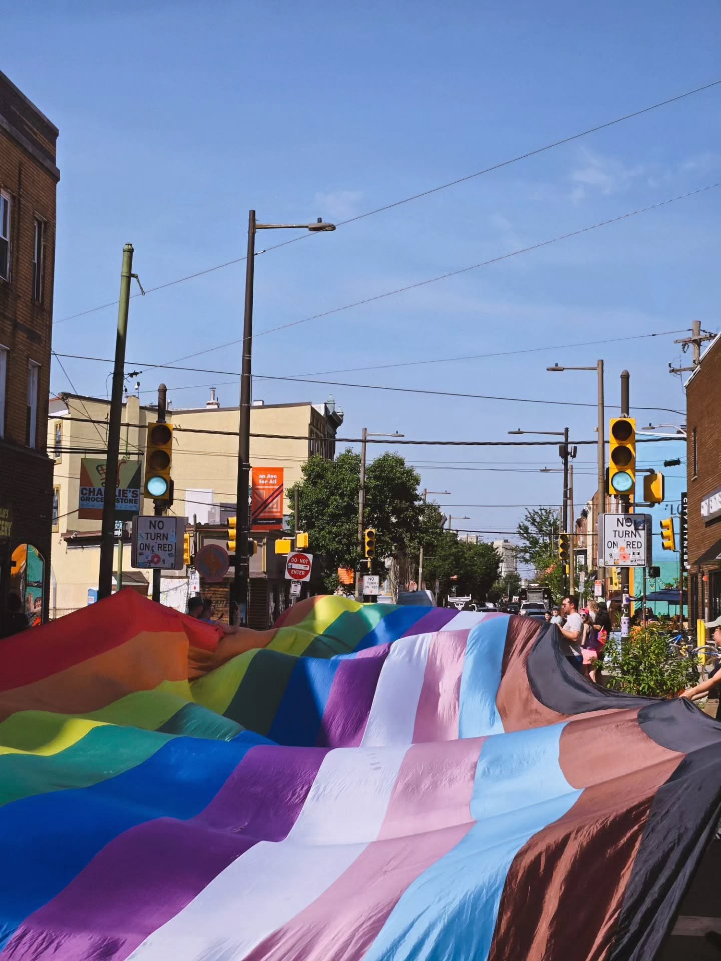 We're proud to be An Ave for All 🏳️&zwj;🌈🏳️&zwj;⚧️💜

Pride has officially hit East Passyunk Avenue thanks to a special visit from @phillypride365! Today, 6/5, Pride365 brough their 200ft Pride flag to the Avenue, drawing dozens of volunteers! We 