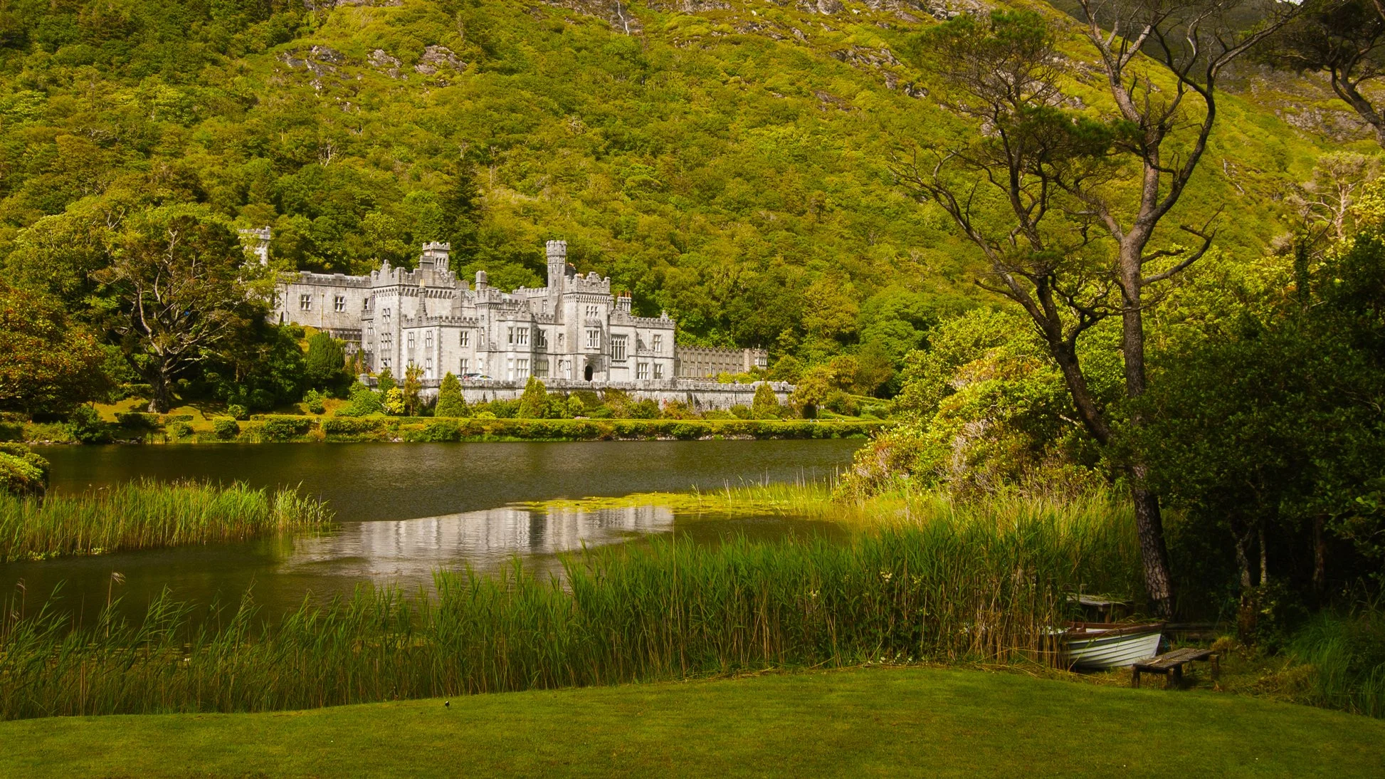 OWAA_Kylemore_Abbey_Castle_DSC_1463_16_x_9.jpg